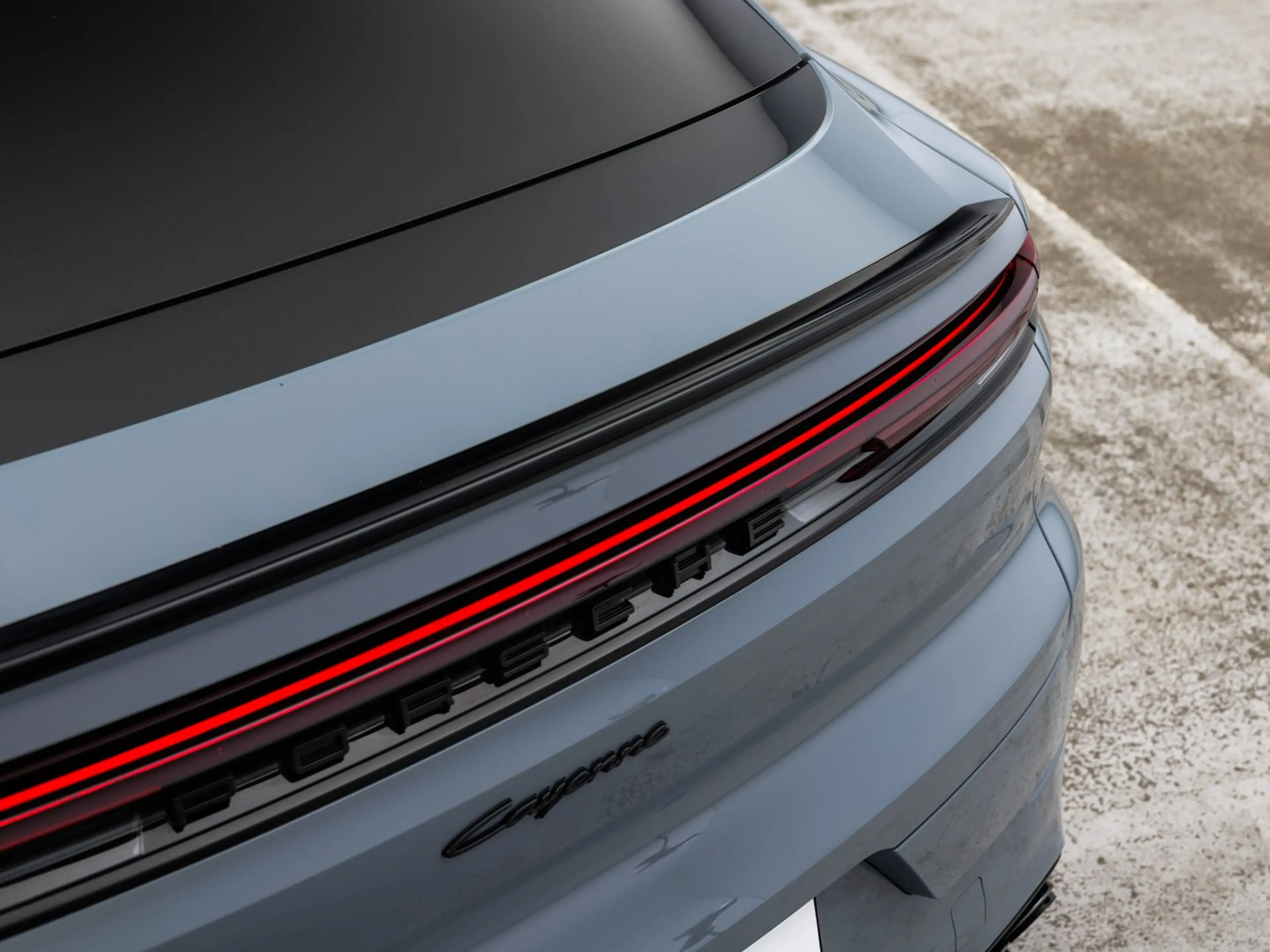 Porsche Cayenne E-Hybrid Coupé — photo 9