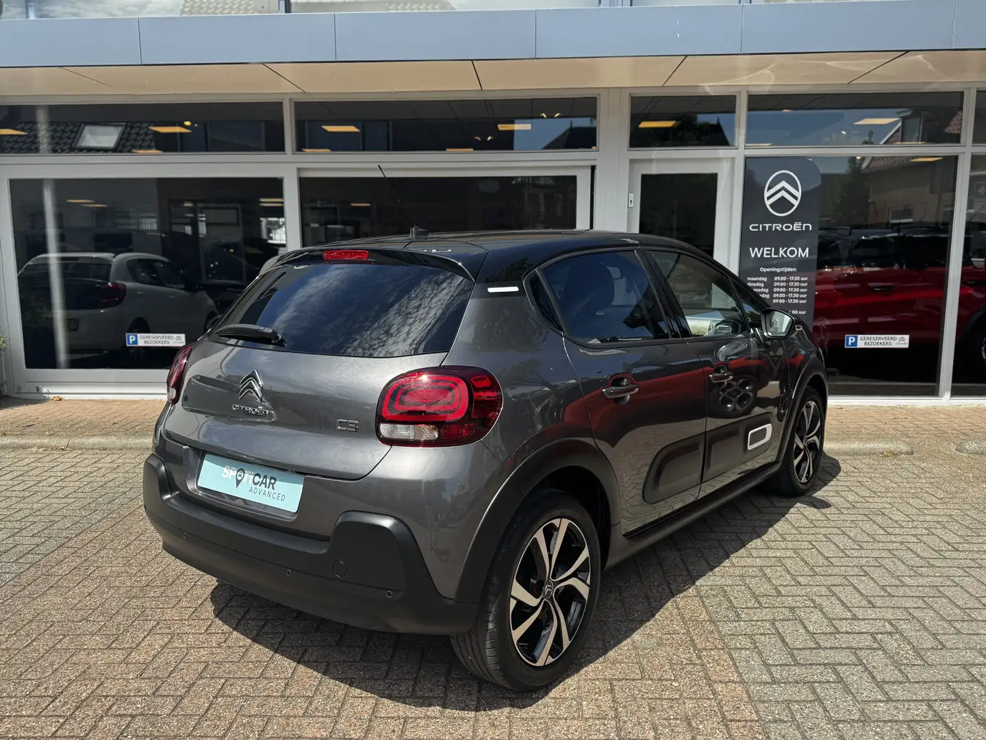 Citroen C3 1.2 PT 82 Shine Carplay | Nav | Camera | Houtlook Grijs - 2