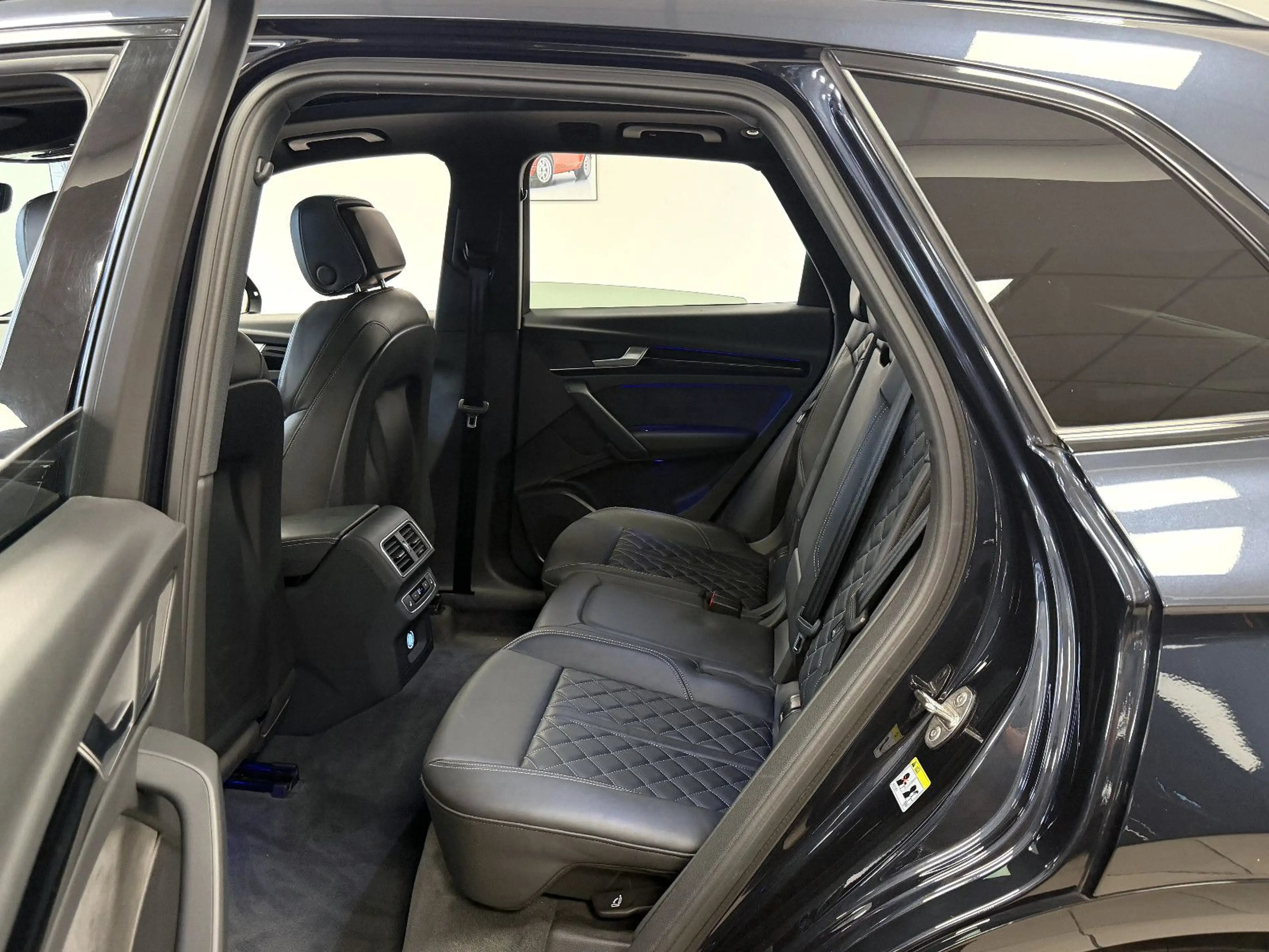 Audi SQ5 3.0TFSI Quattro *AHK*StdHzg*ACC*HUD*PanoSD* — photo 8