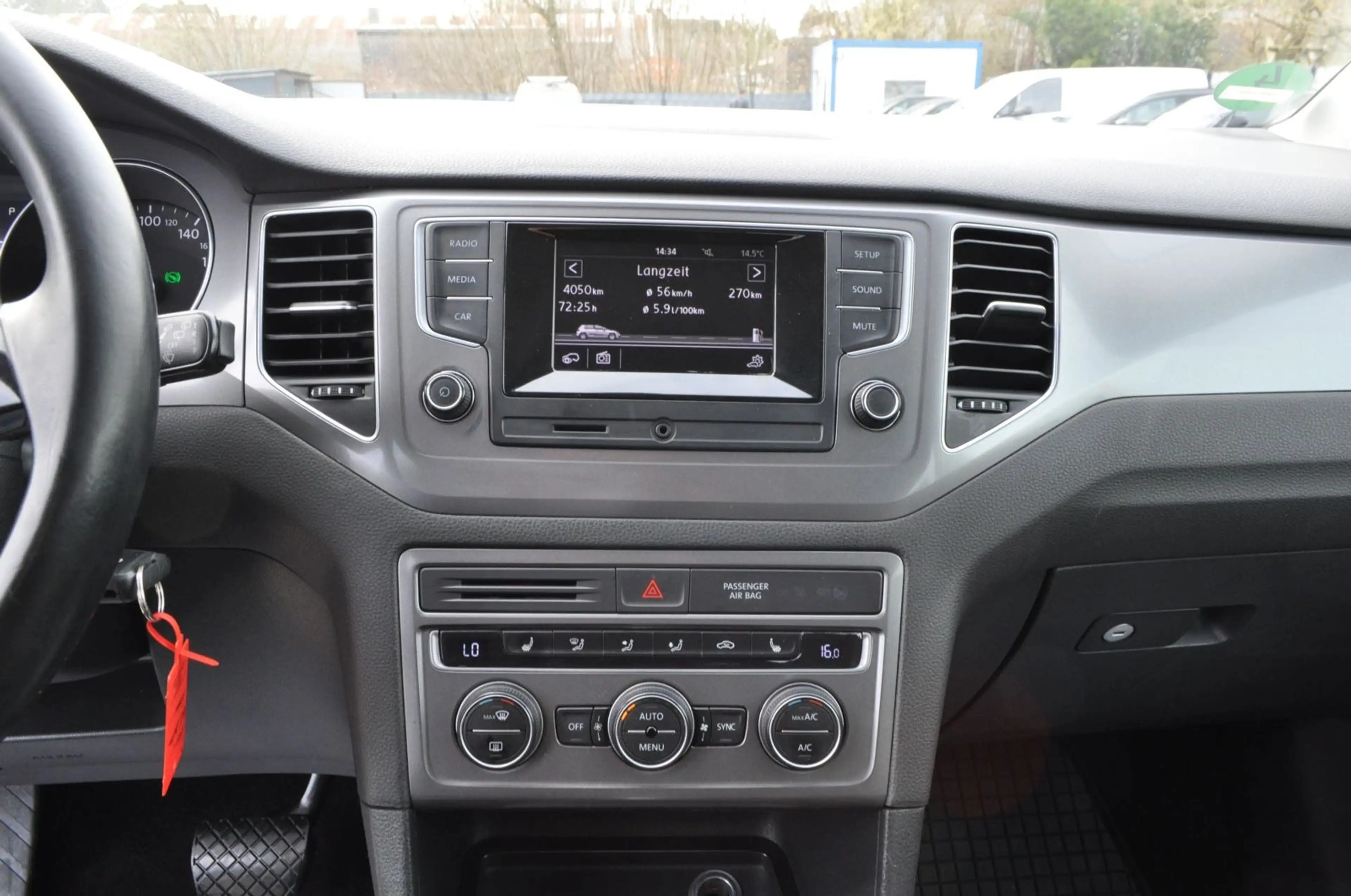 Volkswagen Golf Sportsvan VII Trendline BMT/START-STOPP/AHK — photo 12