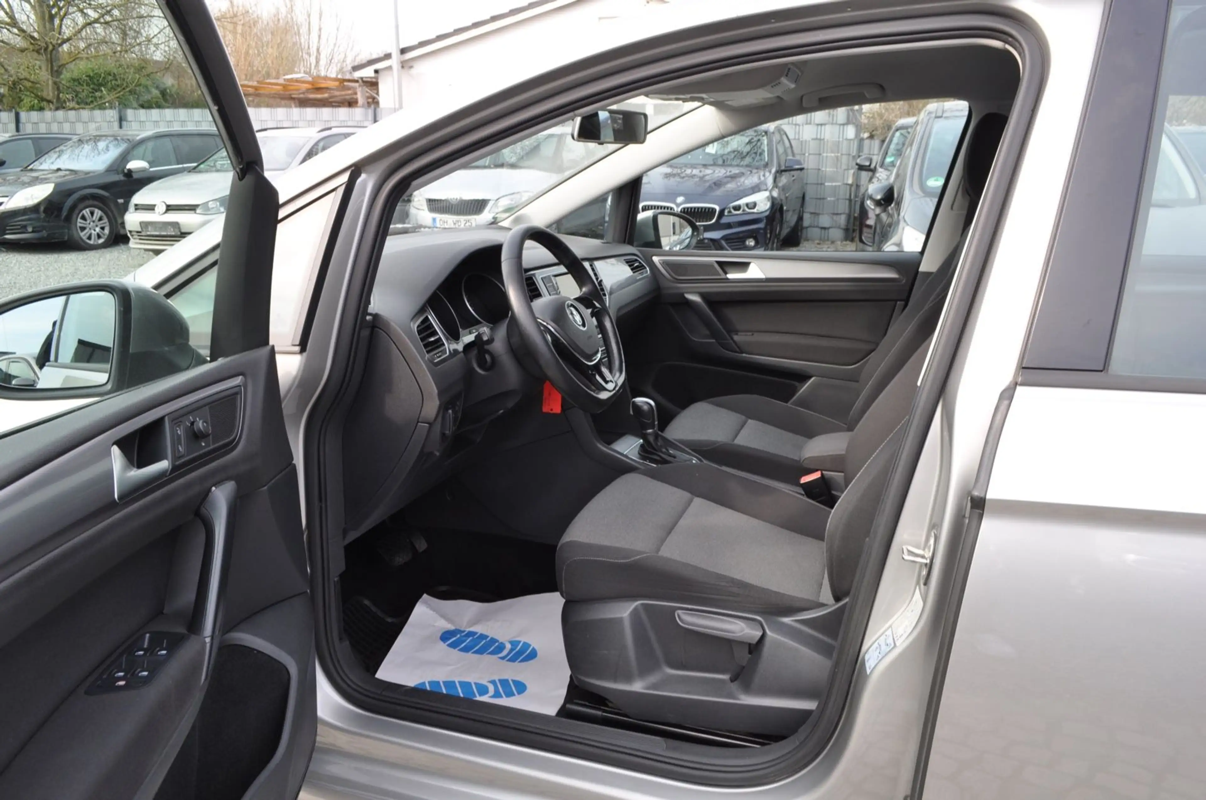 Volkswagen Golf Sportsvan VII Trendline BMT/START-STOPP/AHK — photo 7