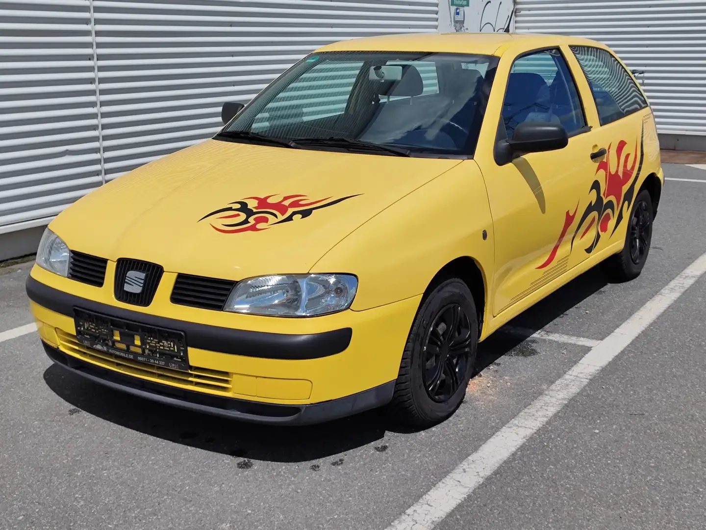 SEAT Ibiza 1.4i 2-Hand Klimaautomatik+M&S Reifen+InspTÜV Yellow - 1