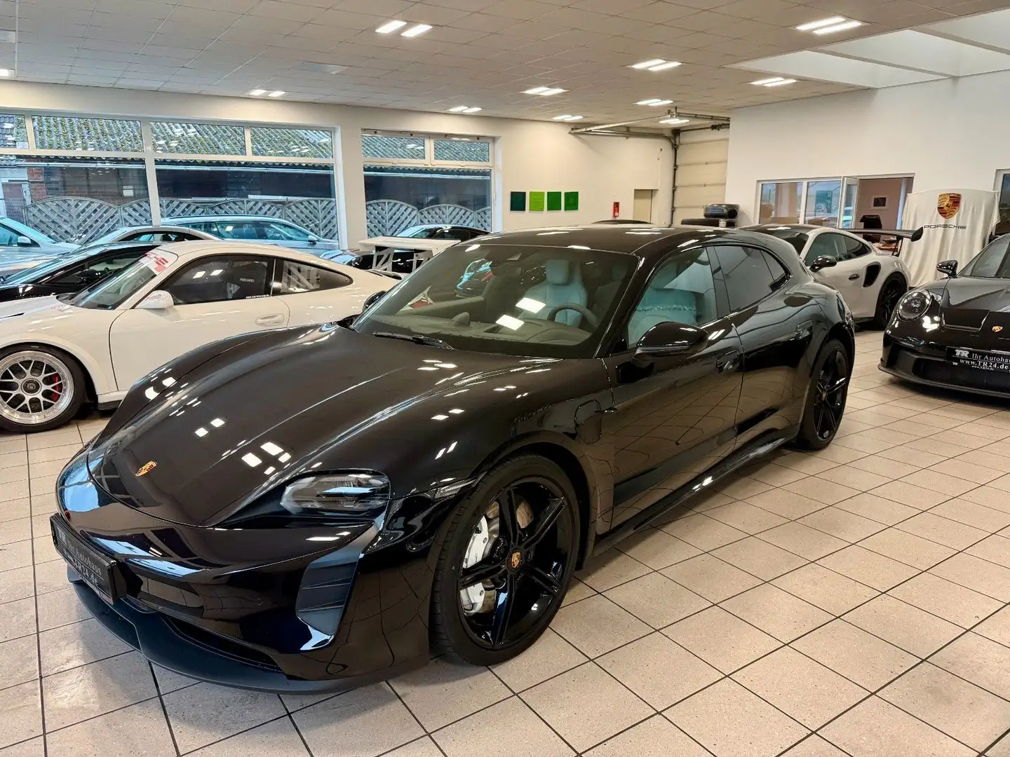 Porsche Taycan Sport Turismo GTS Panorama/ACC/APPROVED Schwarz - 2