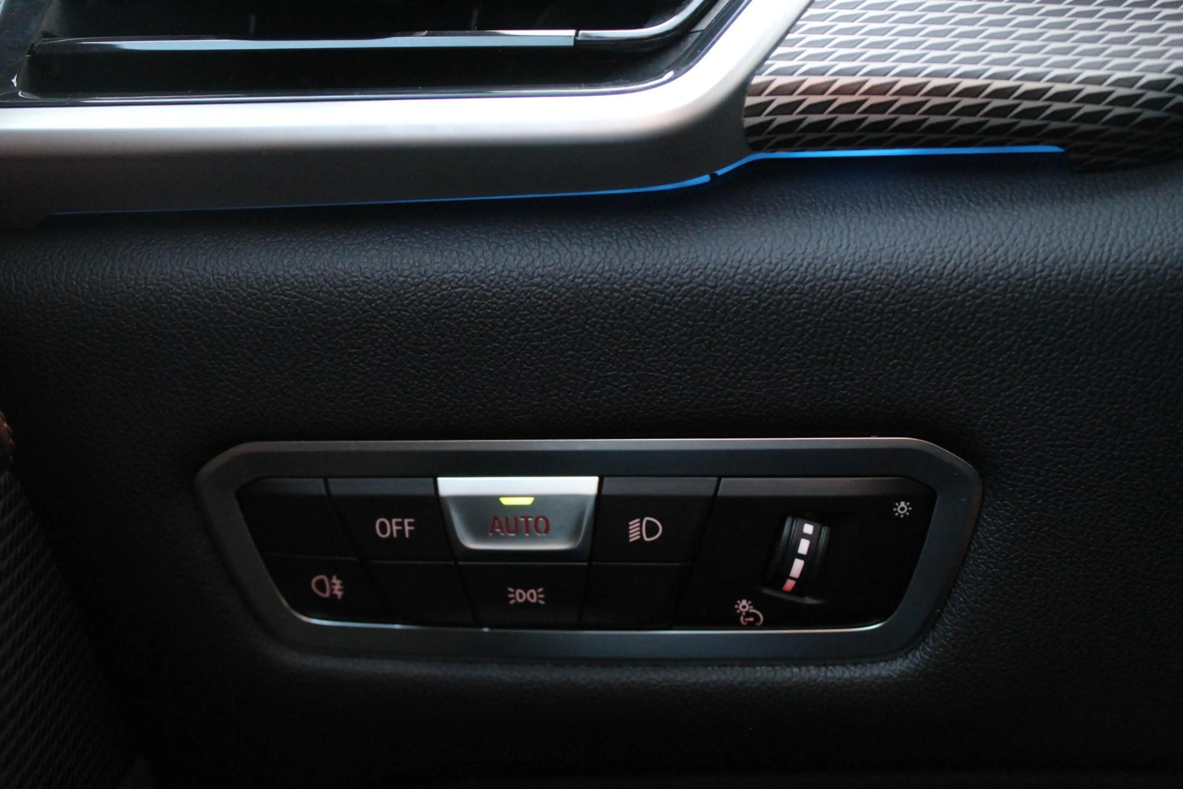 BMW X5 xDrive45e High Executive/Pano/M-Sport/Massage — photo 37
