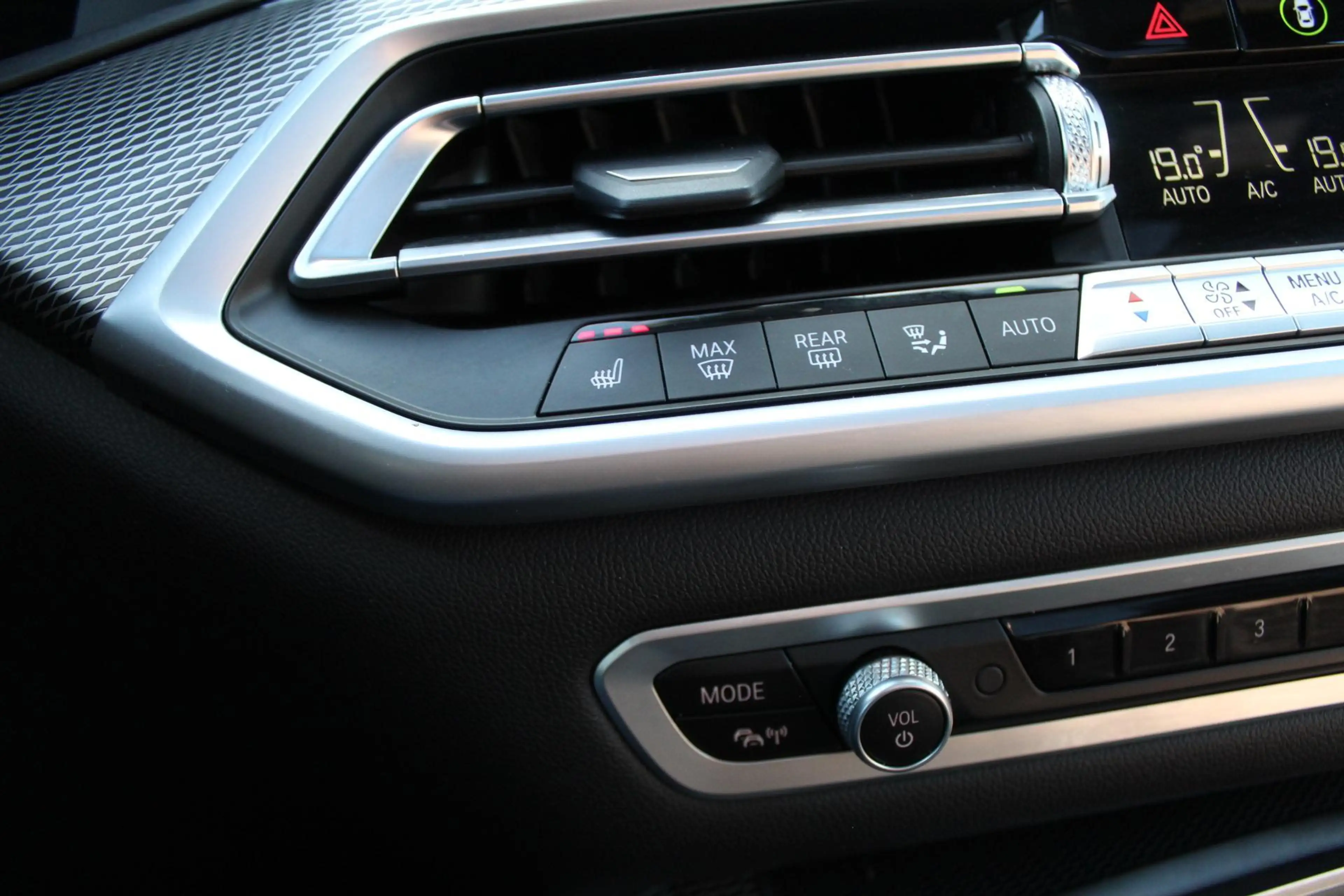 BMW X5 xDrive45e High Executive/Pano/M-Sport/Massage — photo 35