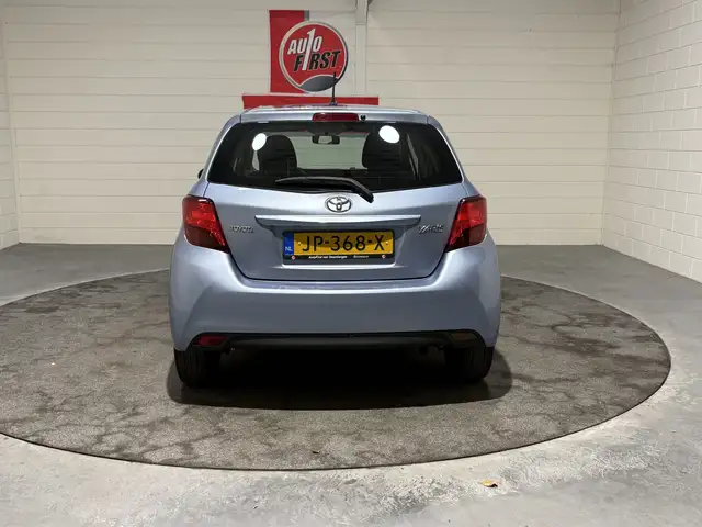 Toyota Yaris view 8