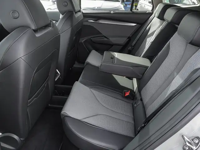 Skoda Enyaq view 17