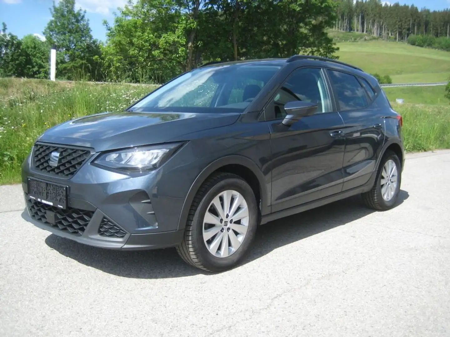 SEAT Arona Style 1,0 TSI, LED, PDC, Virtual Grau - 1