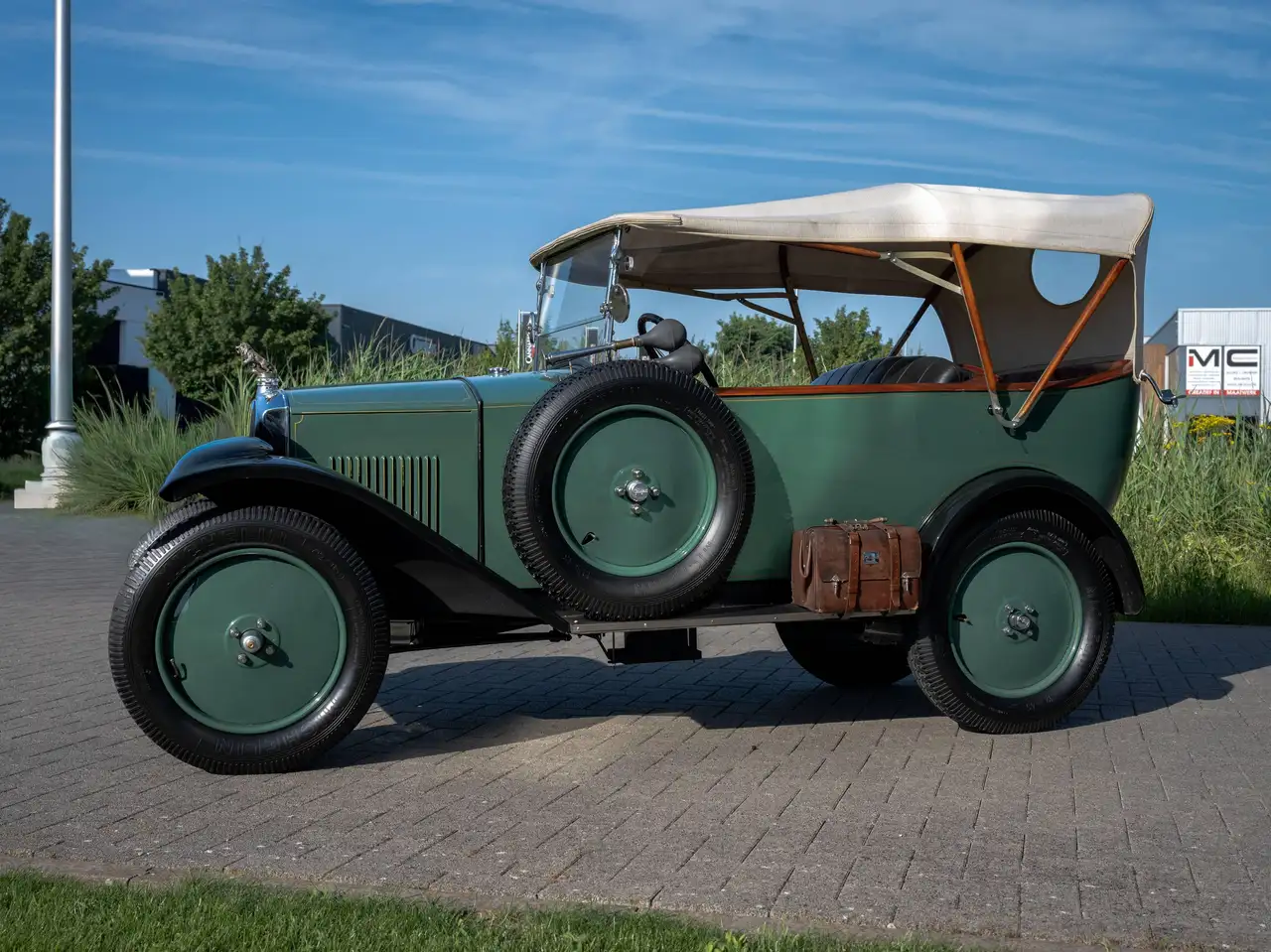 Peugeot 172R Fully restored | Concours winning car, foto 4