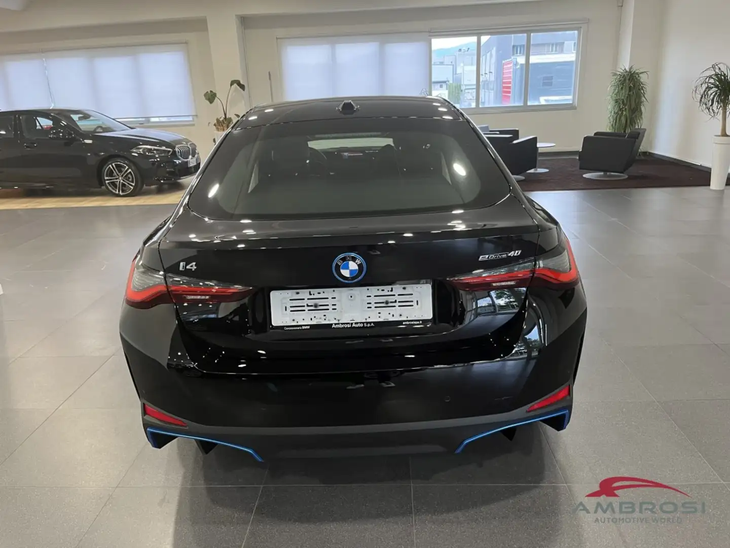 BMW i4 eDrive40 Noir - 2