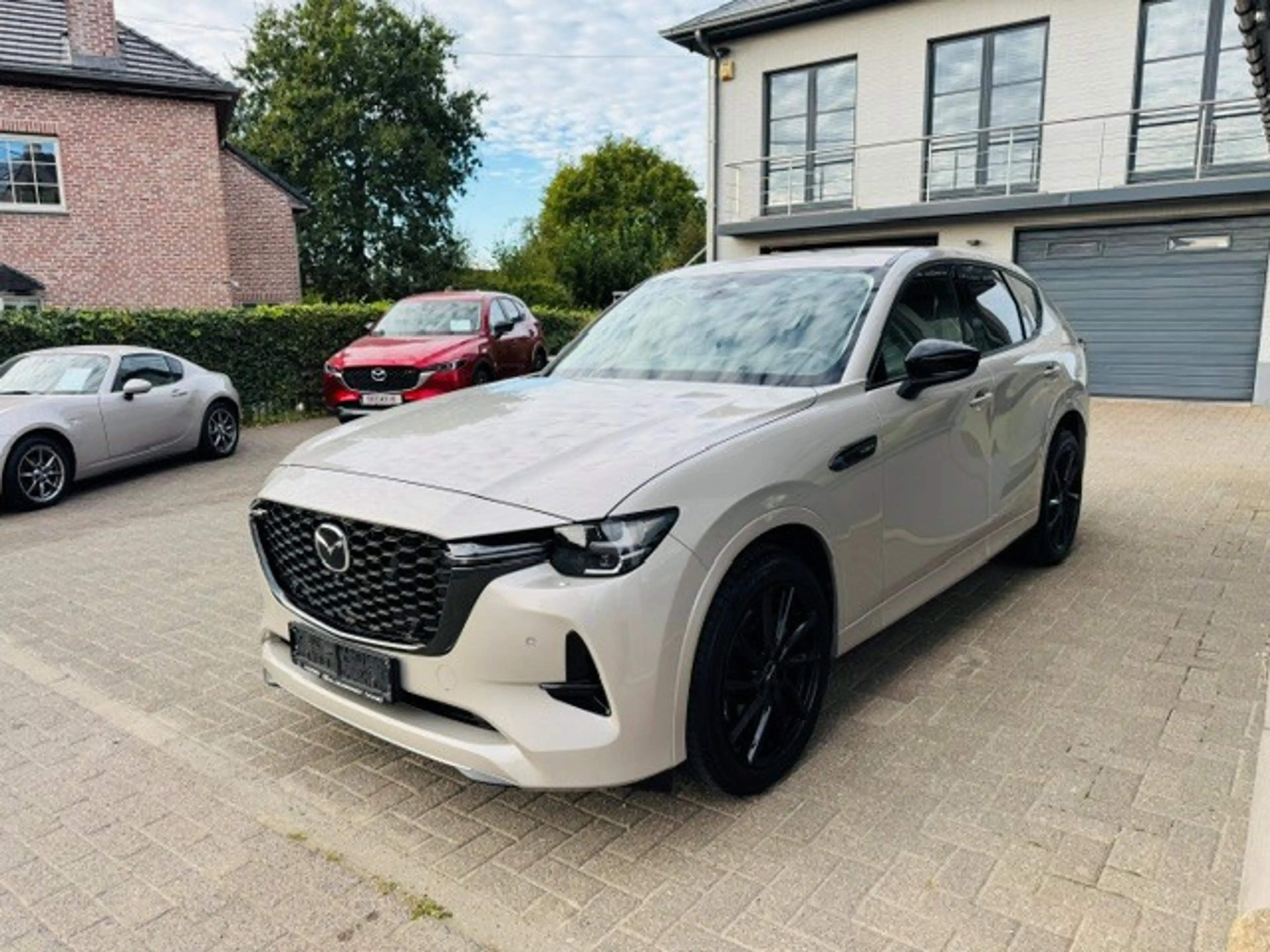 Mazda CX-60 CX-60 PHEV HOMURA + ALLE PACKS / FABRIEKSWAARBORG TOT 09/2029 — photo 4