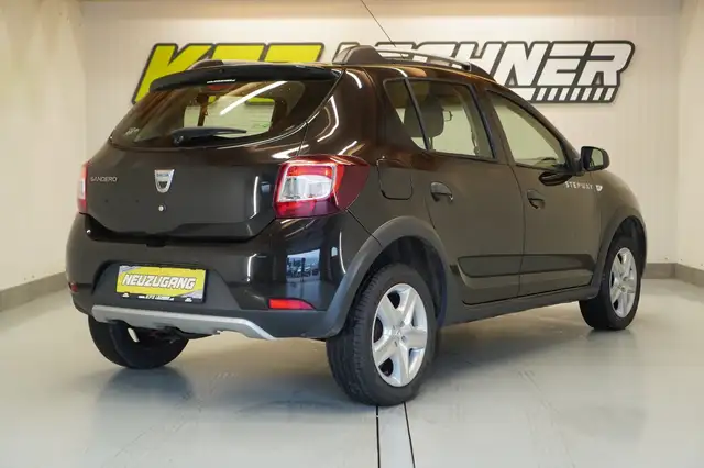 Dacia Sandero view 4
