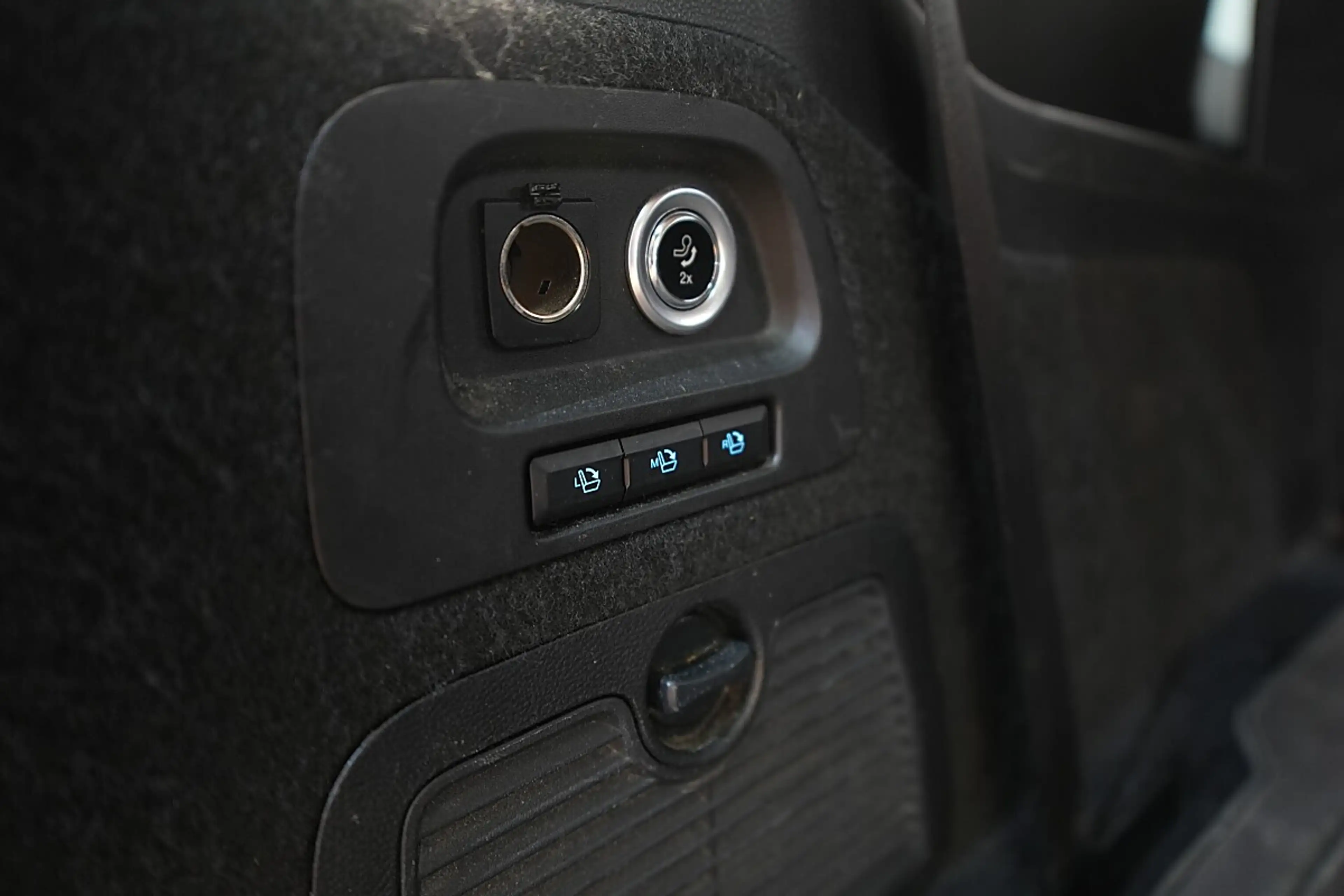 Ford Galaxy 2,0 TDCi AWD Titanium Start/Stop Powershift — photo 29