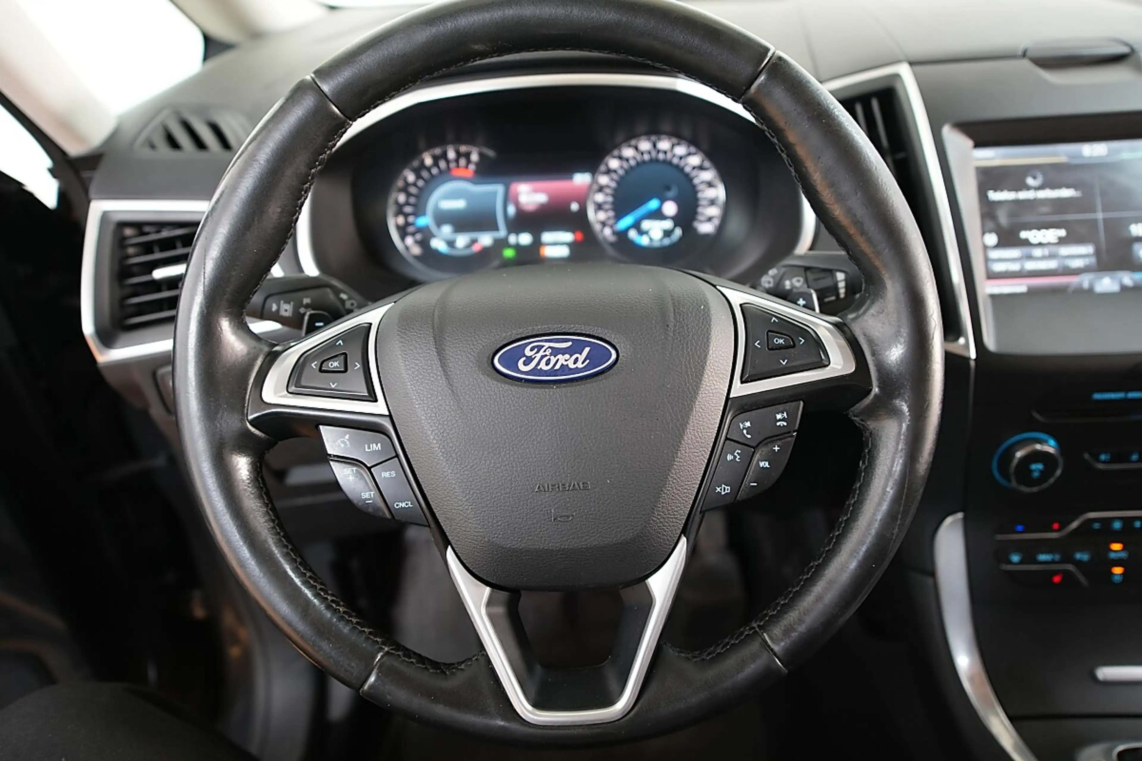 Ford Galaxy 2,0 TDCi AWD Titanium Start/Stop Powershift — photo 20