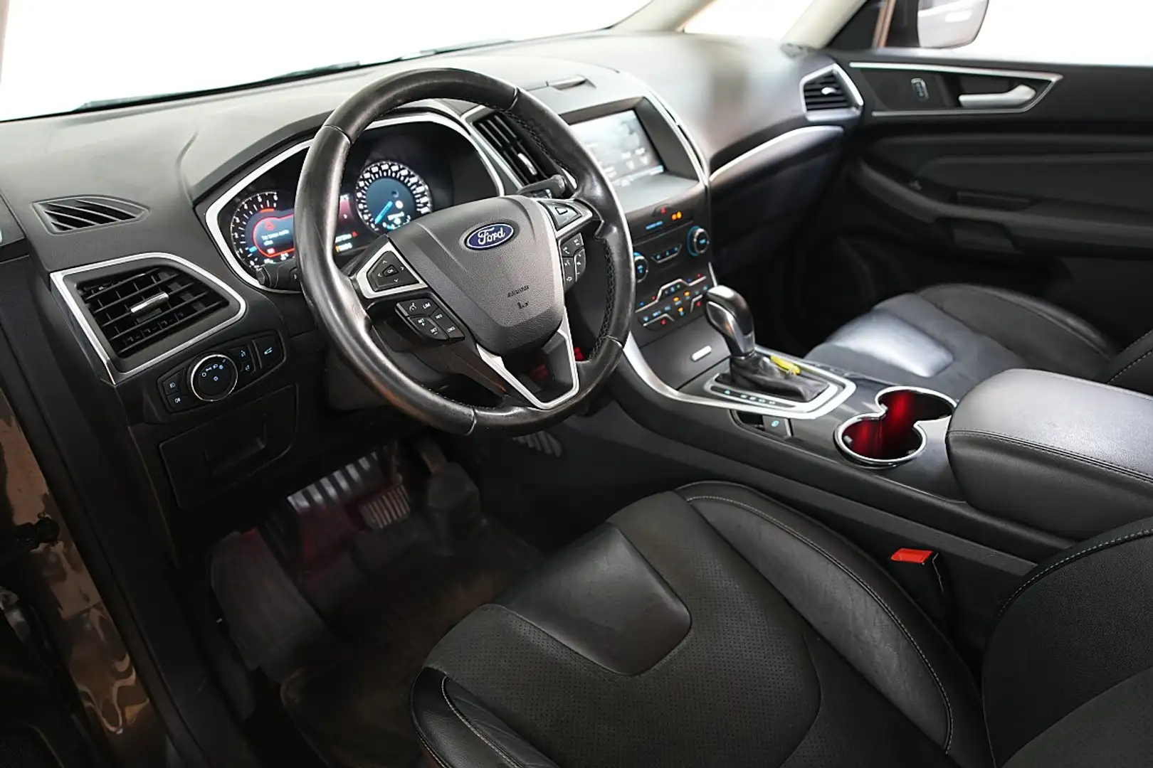 Ford Galaxy 2,0 TDCi AWD Titanium Start/Stop Powershift Grau - 2