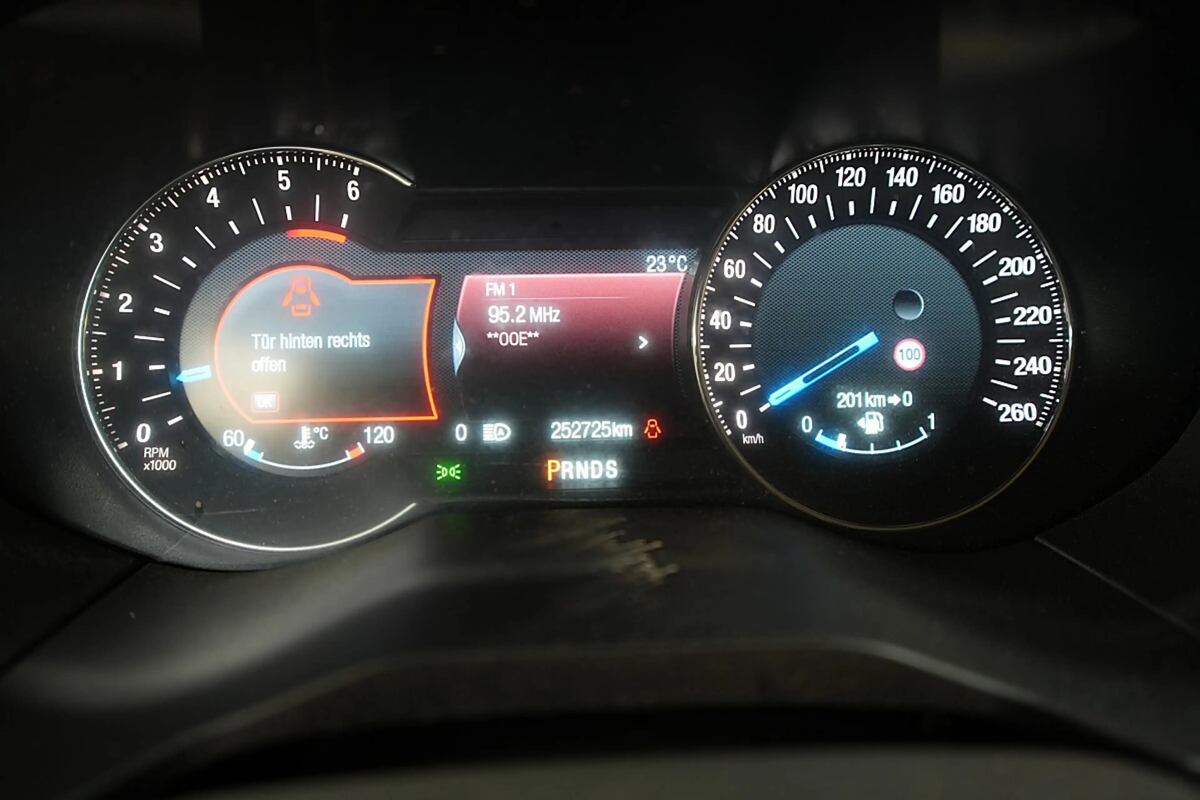 Ford Galaxy 2,0 TDCi AWD Titanium Start/Stop Powershift — photo 21