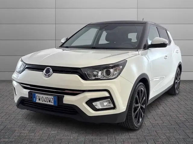 SsangYong Tivoli Tivoli 1.6 Icon 2wd auto! PREZZO REALE