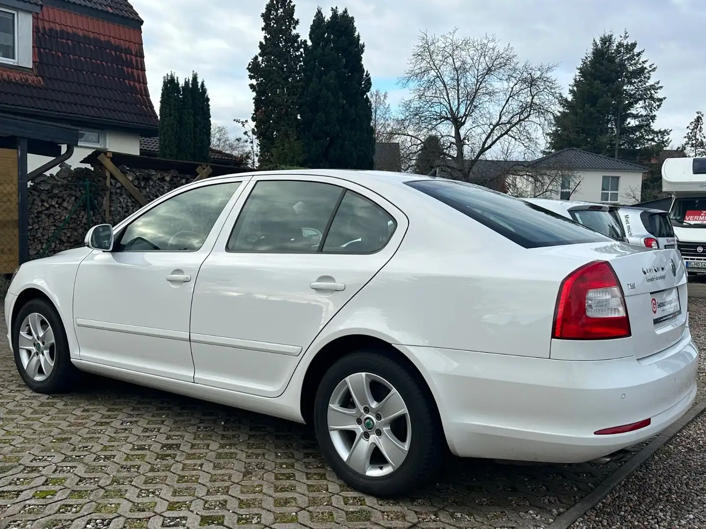 Skoda Octavia Lim. Ambiente, 2 Zon Klimaautomatik, PDC Wit - 2