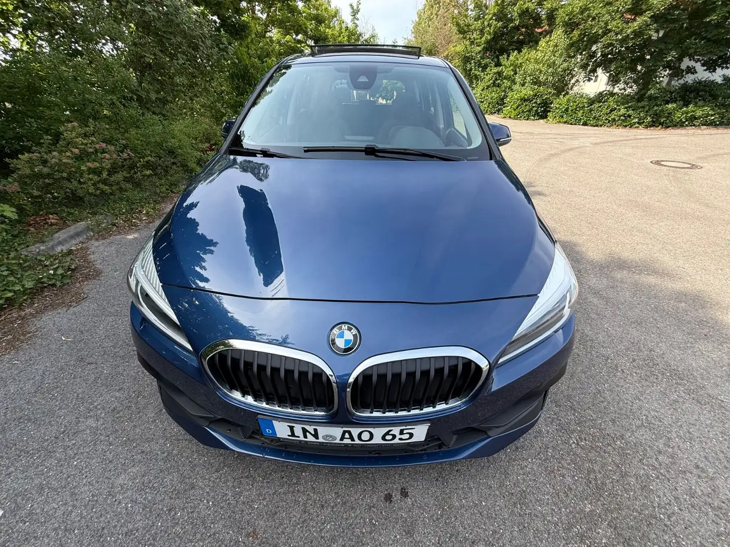 BMW 220 Baureihe 2 Gran Tourer 220 d xDrive Advan Blau - 2