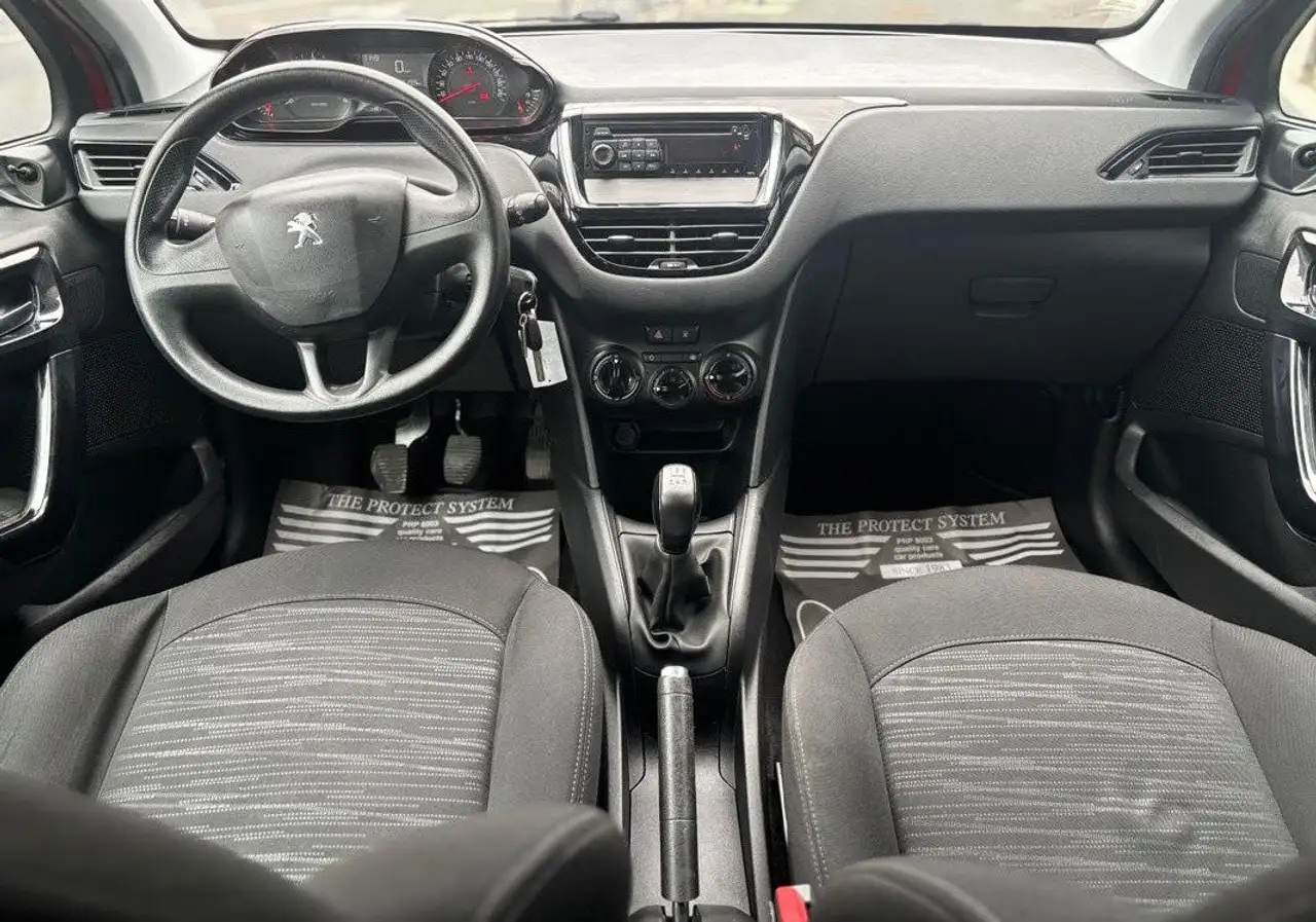 Peugeot 208 208 — photo 4