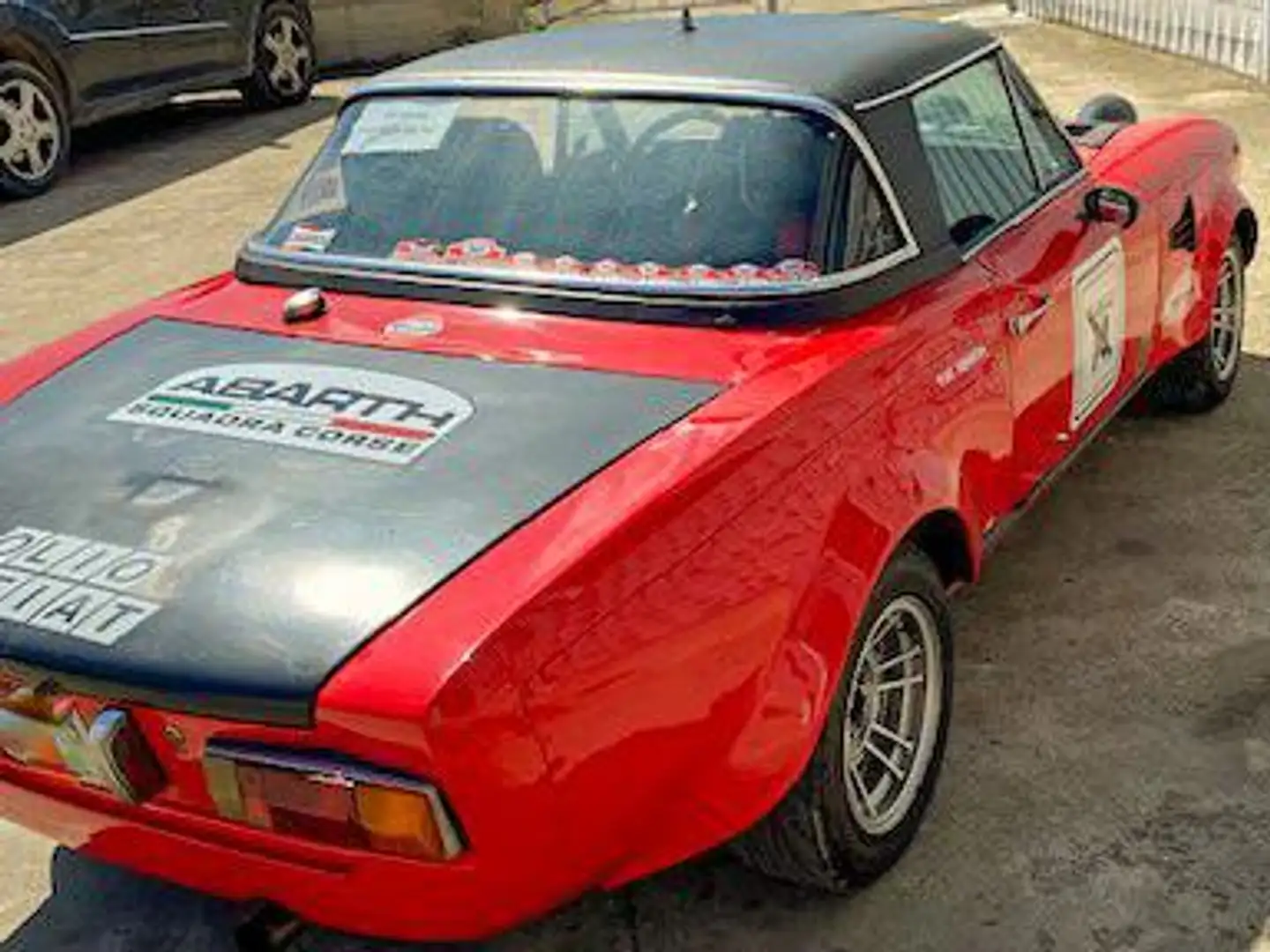 Fiat 124 Spider look Abarth Rosso - 2