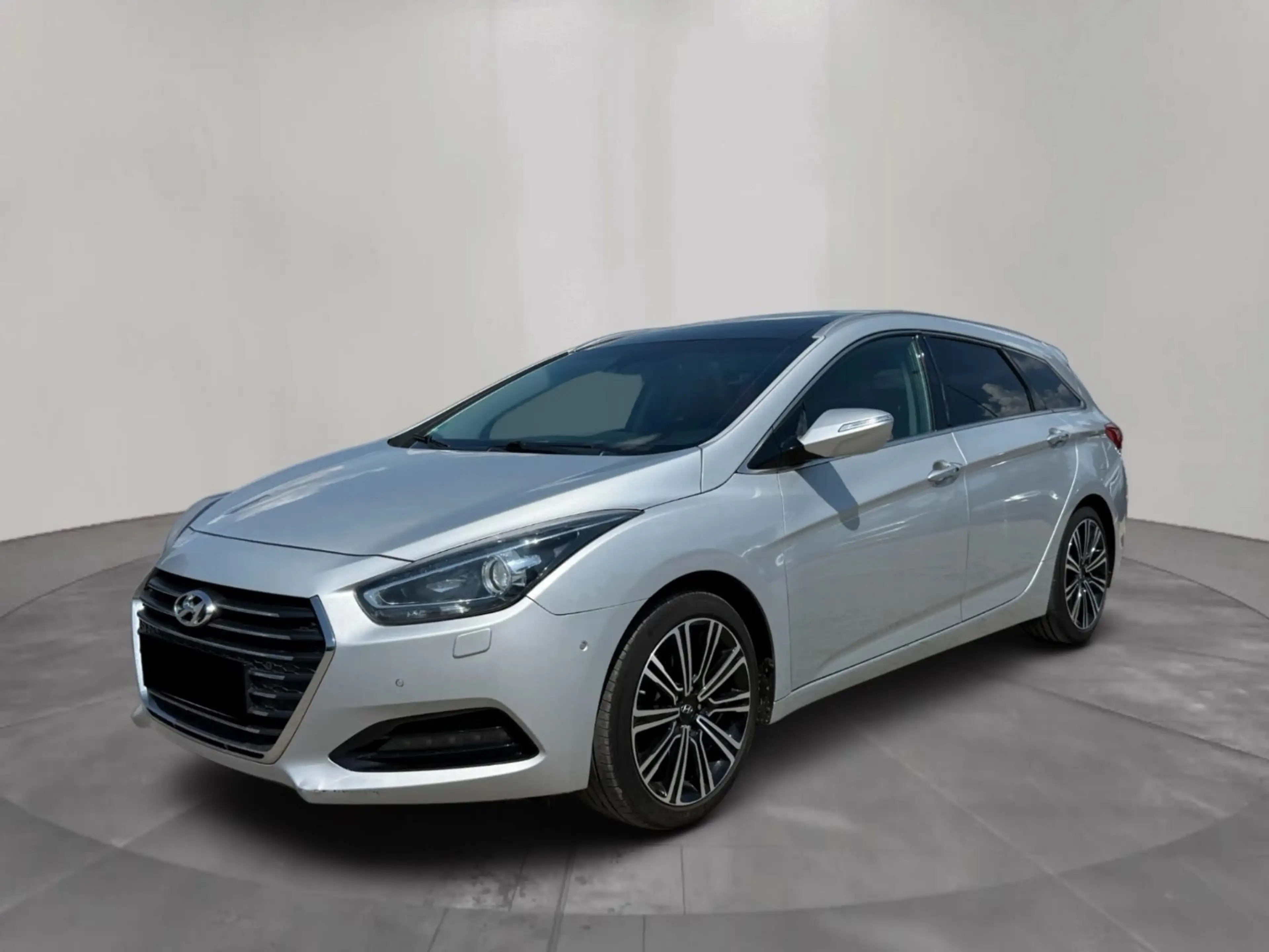 Hyundai i40 cwblue Premium 1.7CRDIAutom. XenonLederPano