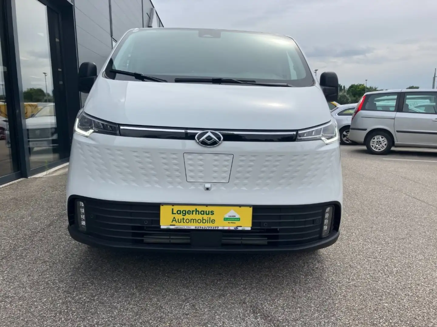 Maxus eDeliver 7 L2H1 88kWh Weiß - 2