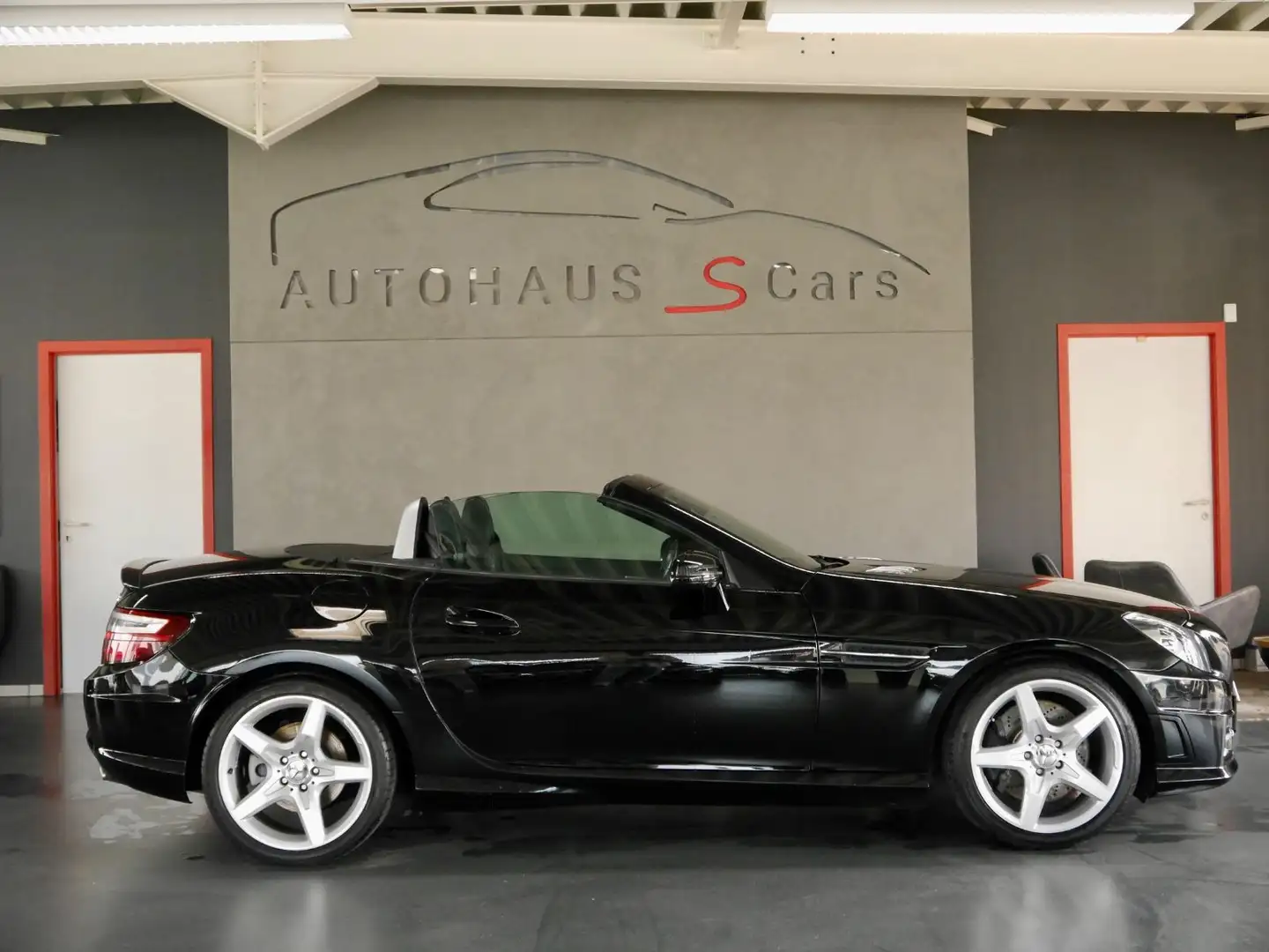 Mercedes-Benz SLK 250 AMG Line*Pano*Navi*Leder*H&K Schwarz - 2