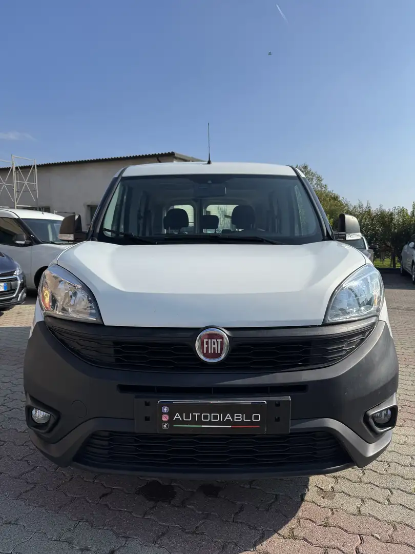 Fiat Doblo 1.3  mjt 16v Easy 95cv my18 Grün - 2
