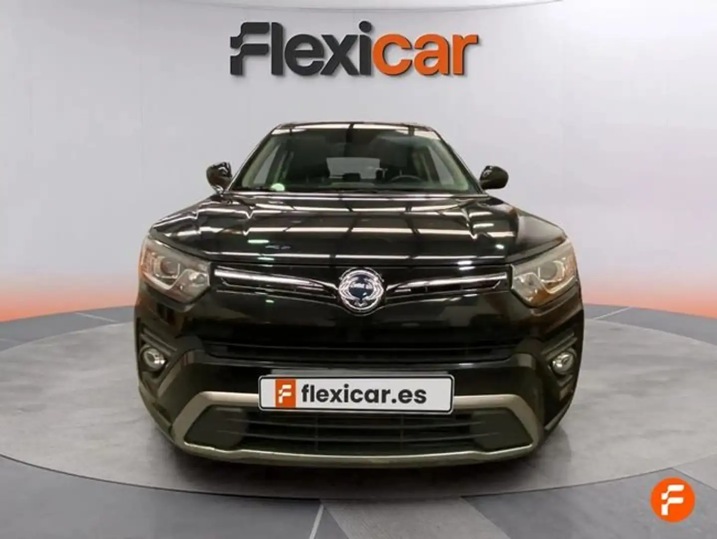 SsangYong Tivoli G15 Urban Plus 4x2 Negro - 2