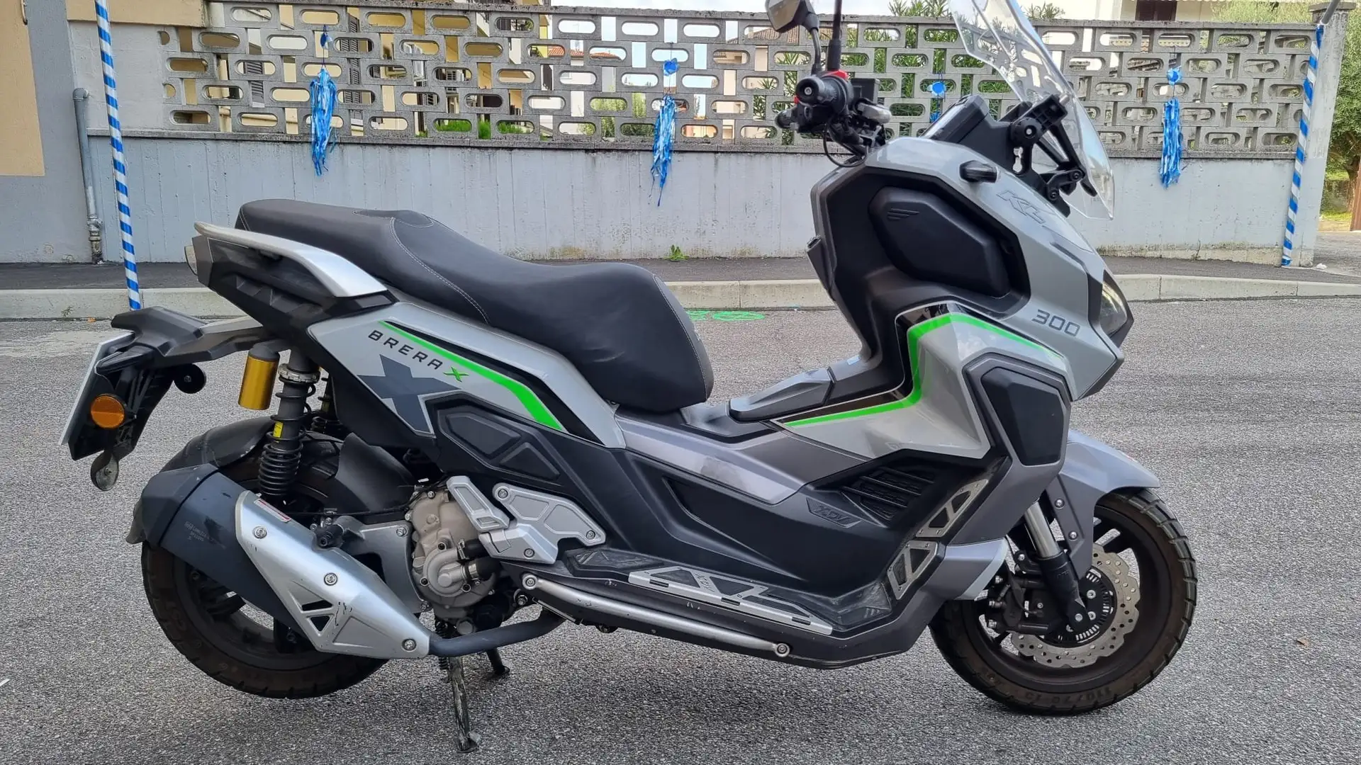 KL Motors Brera X 300 Grün - 1