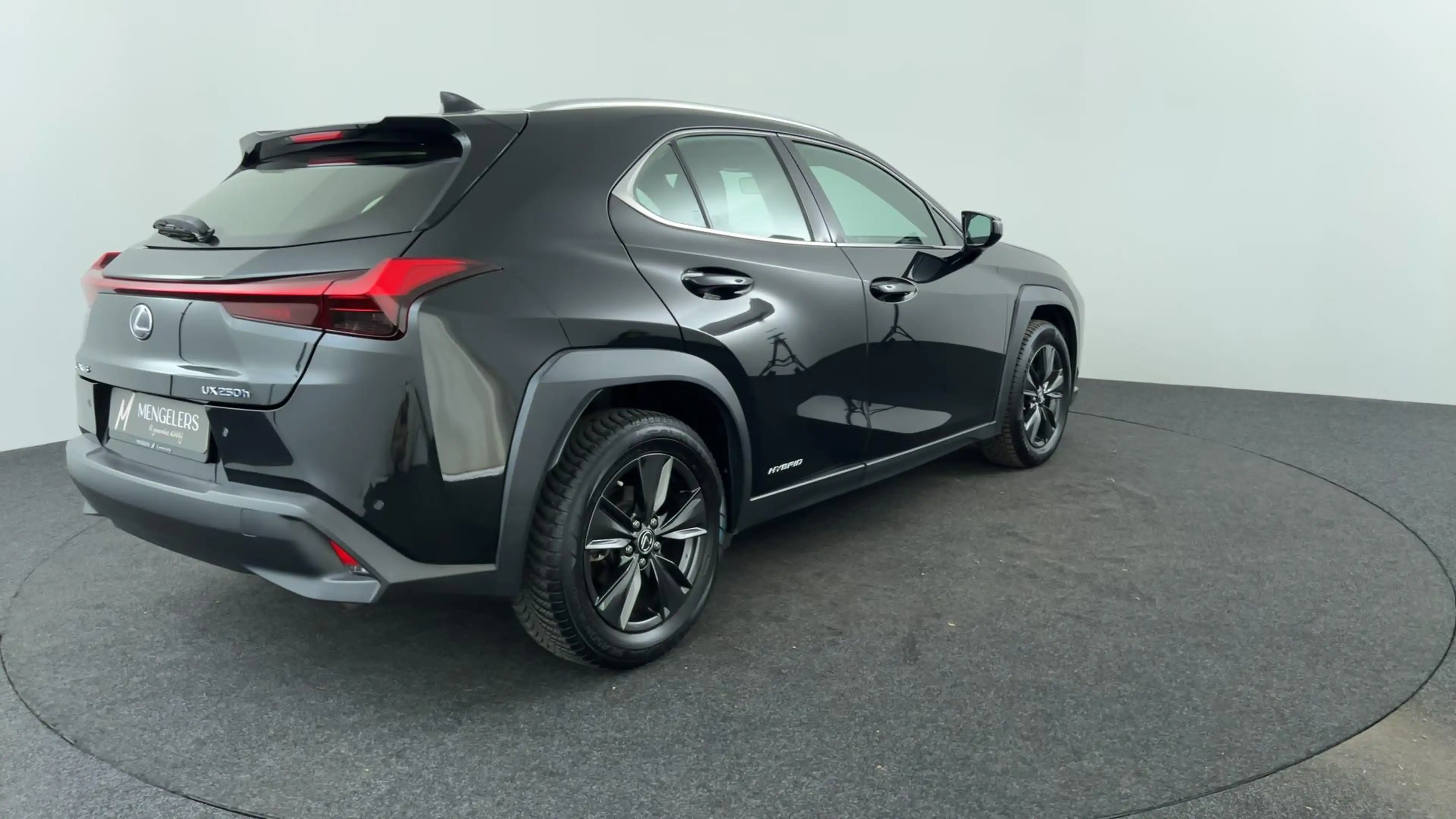 Lexus UX 250h Business Line, All Season banden! — photo 5