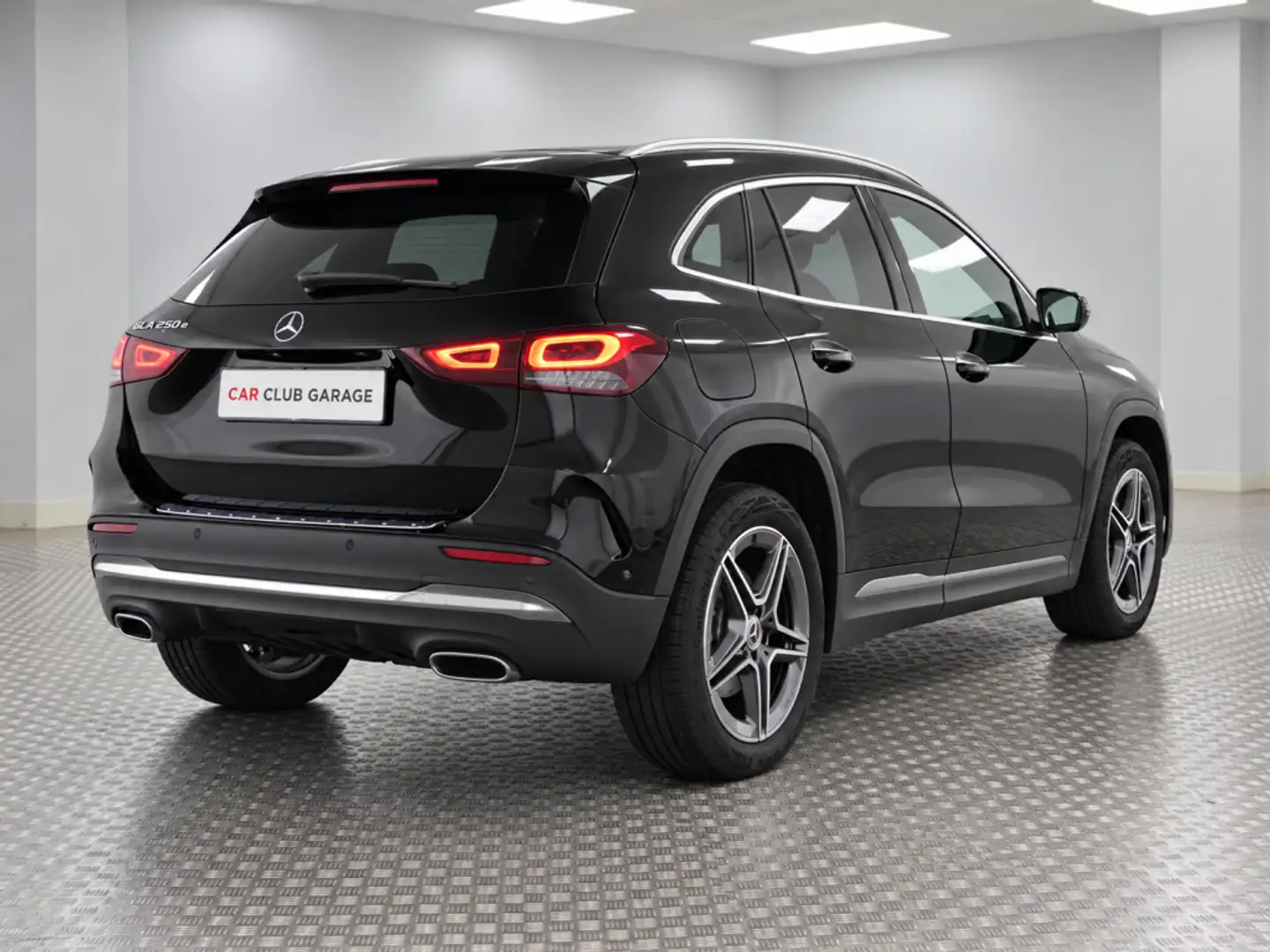 Mercedes-Benz GLA 250 250e Negro - 2