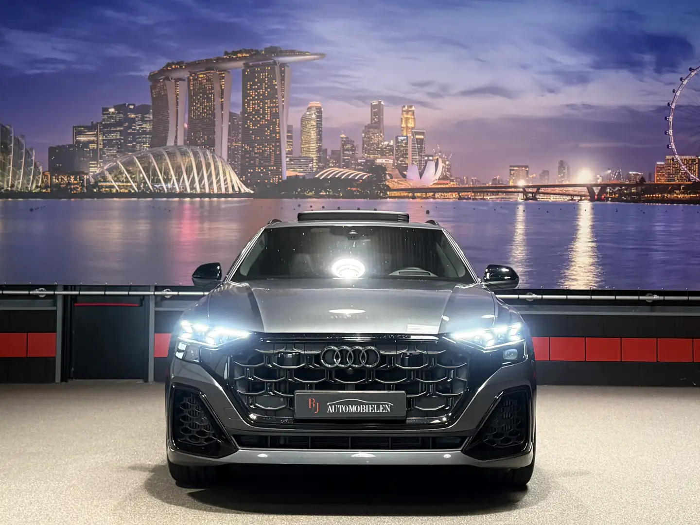 Audi Q8 60 TFSI e quattro Pro Line S Competition BTW|Trekh Gris - 2