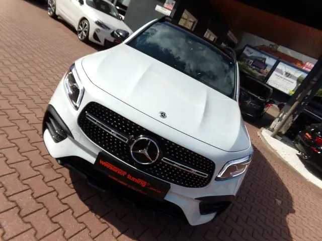 Mercedes-Benz GLB 200 AMG Line , LED , Navi , AHZV