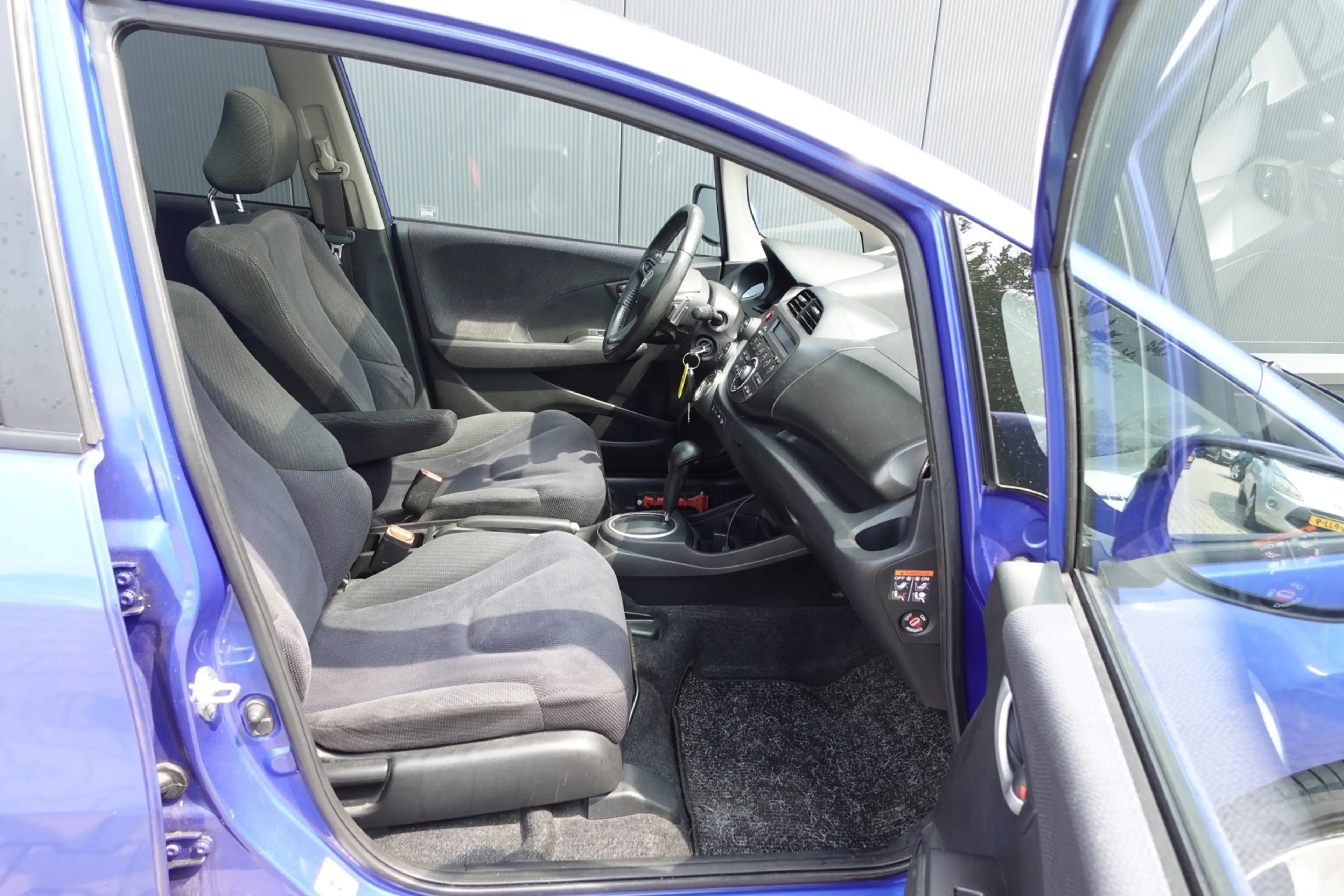 Honda Jazz 1.4 Hybrid Elegance — photo 7