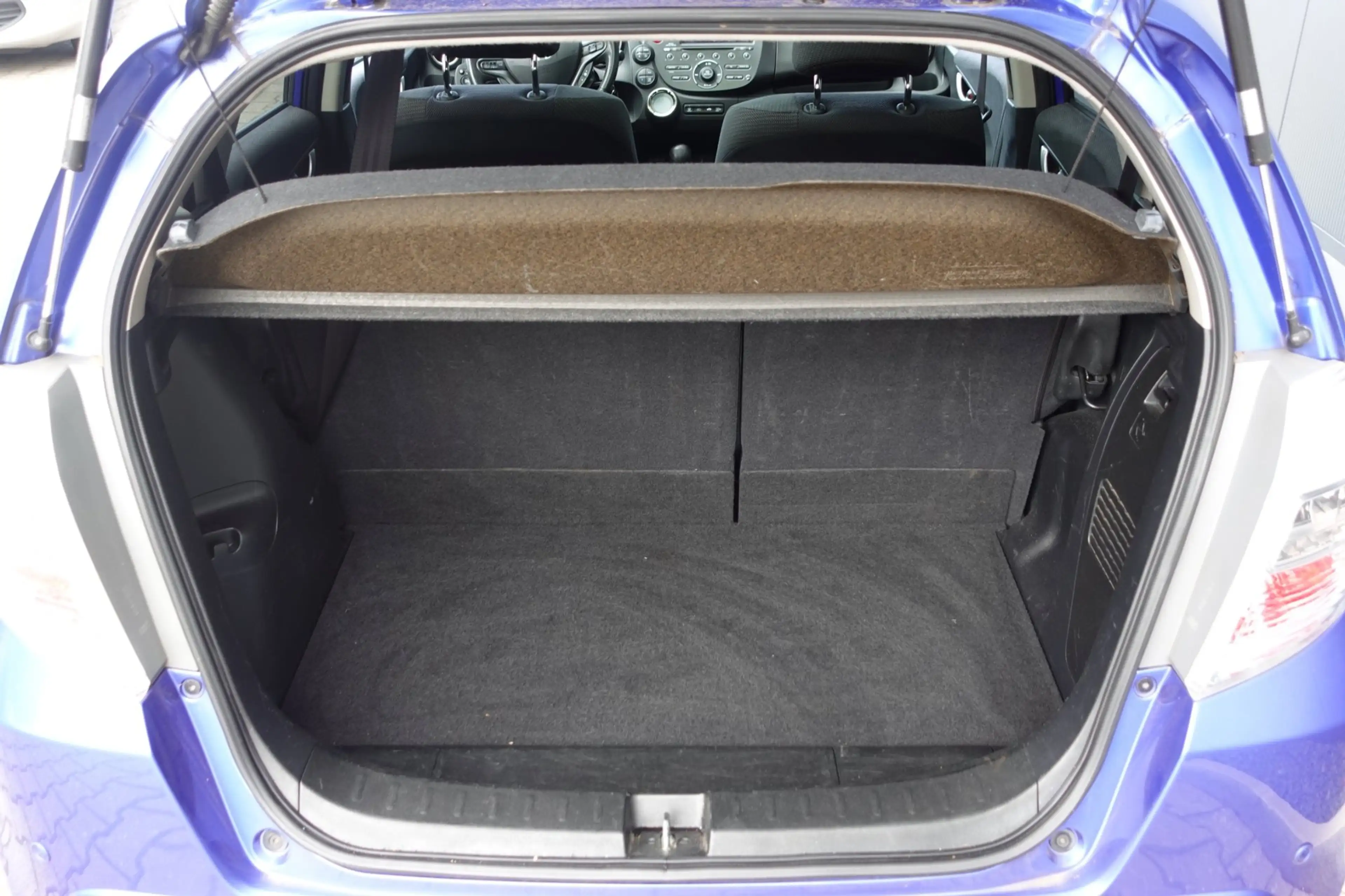 Honda Jazz 1.4 Hybrid Elegance — photo 8