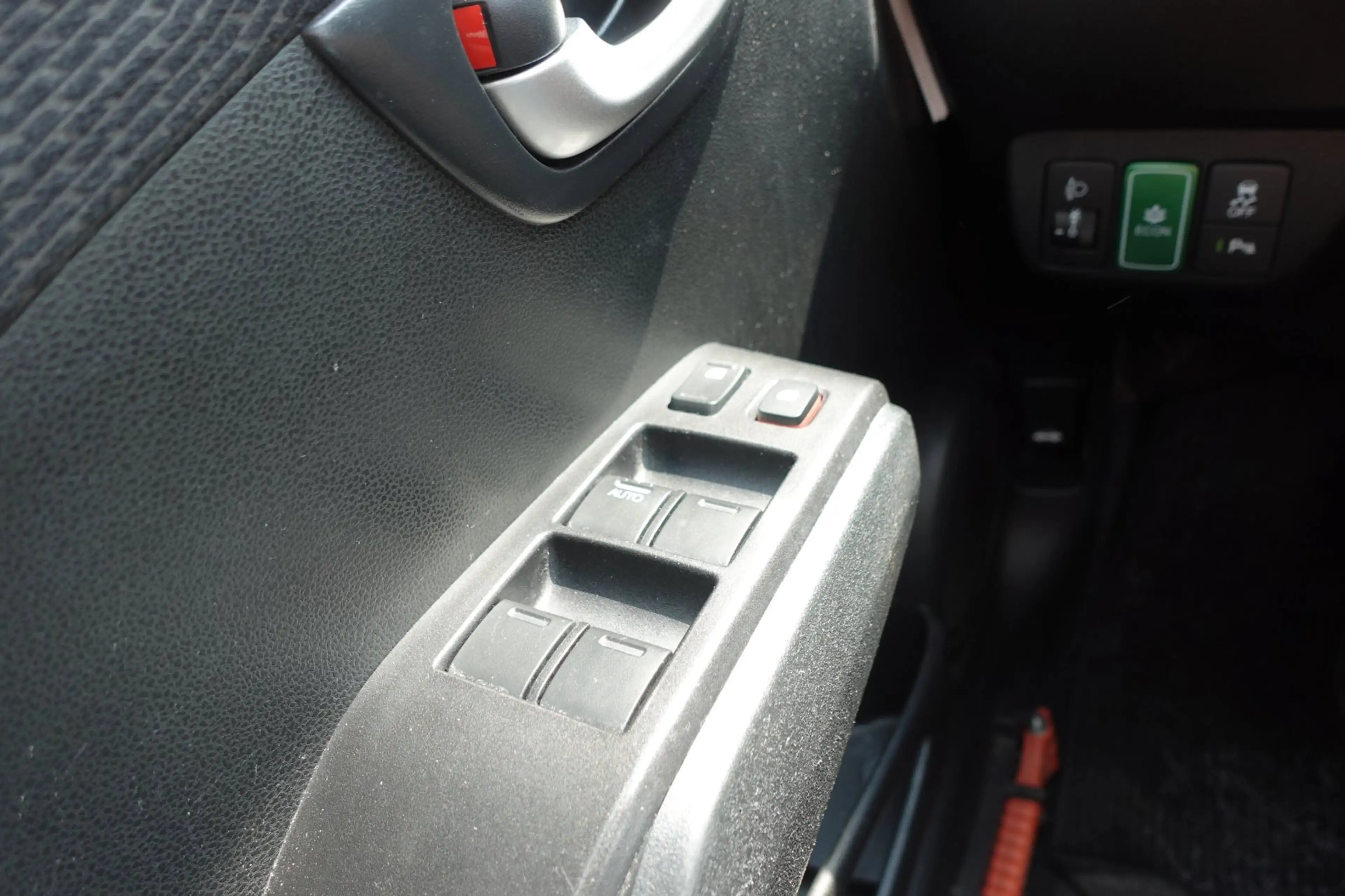 Honda Jazz 1.4 Hybrid Elegance — photo 10