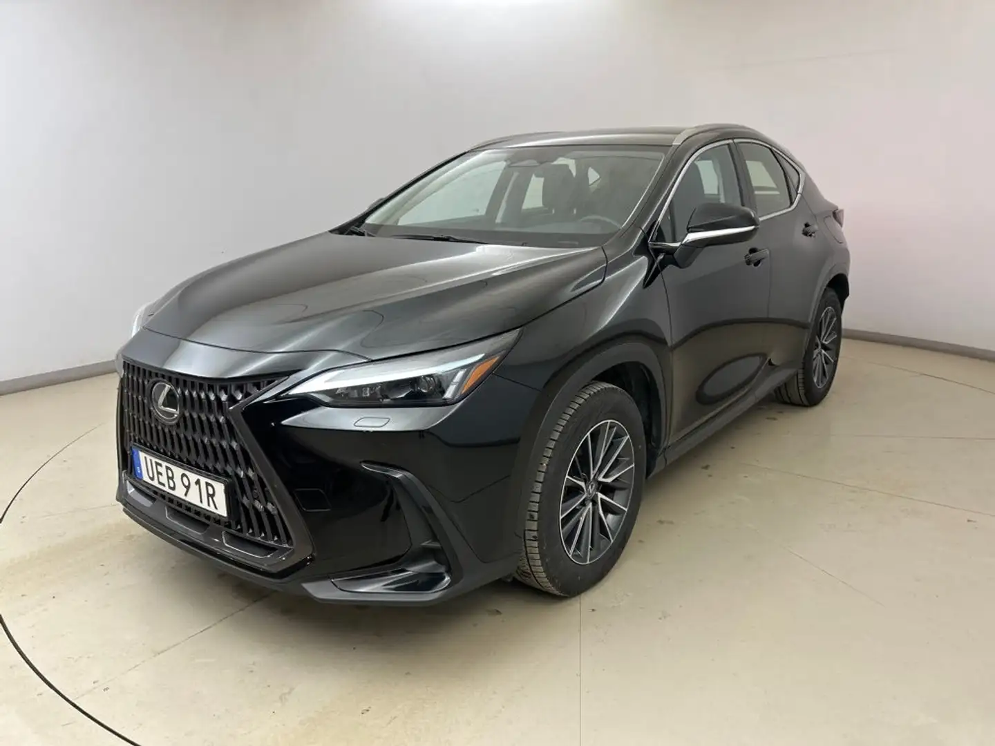 Lexus NX 350h Mwst 1.Hand Checkheft Schwarz - 2