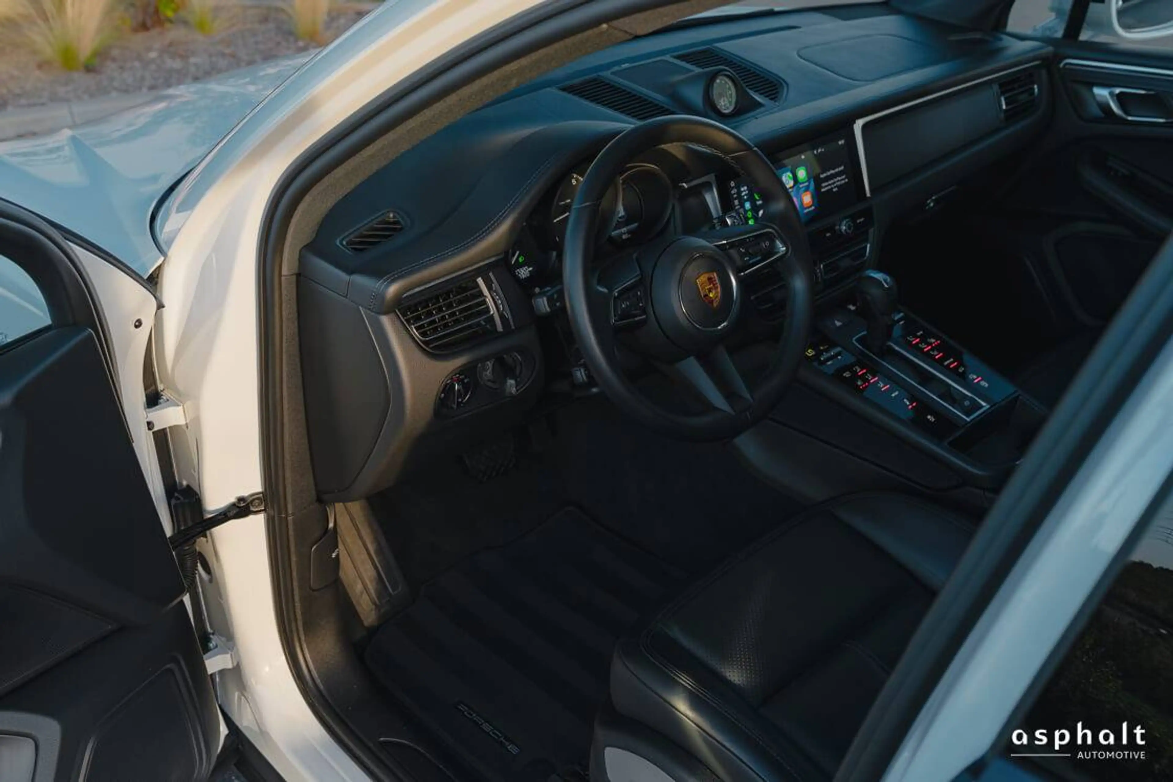 Porsche Macan MY2023 - Full Porsche History - 1st Belgian Owner — photo 14
