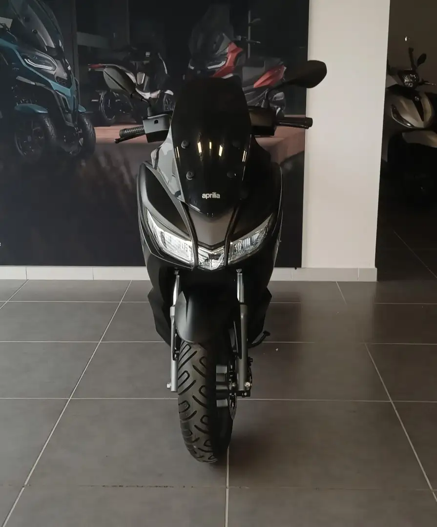 Aprilia SXR 50 Nero - 2