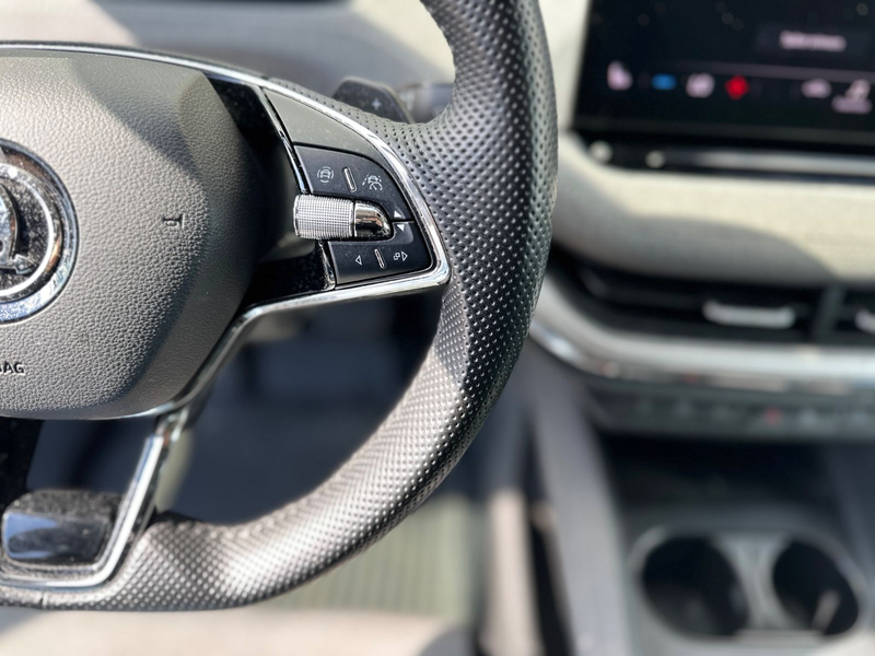 Skoda Enyaq 80 Loft *MATRIX*R-CAM*SHZ* — photo 14