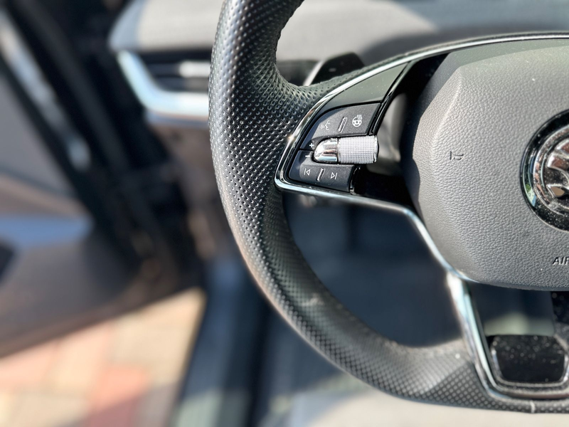 Skoda Enyaq 80 Loft *MATRIX*R-CAM*SHZ* — photo 13