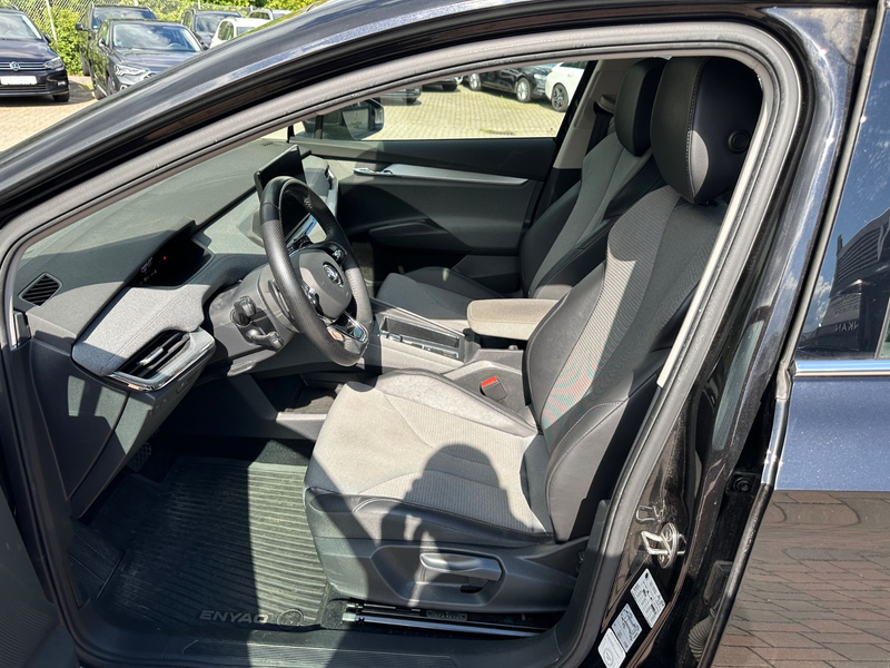 Skoda Enyaq 80 Loft *MATRIX*R-CAM*SHZ* — photo 10