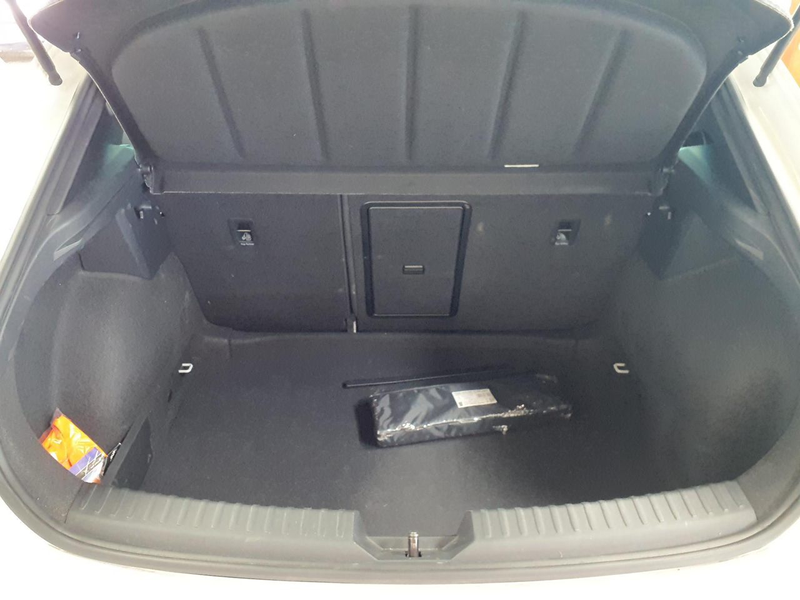 SEAT Leon FR 1.5 eTSI Sonderleasing Navi Matrix ACC — photo 6