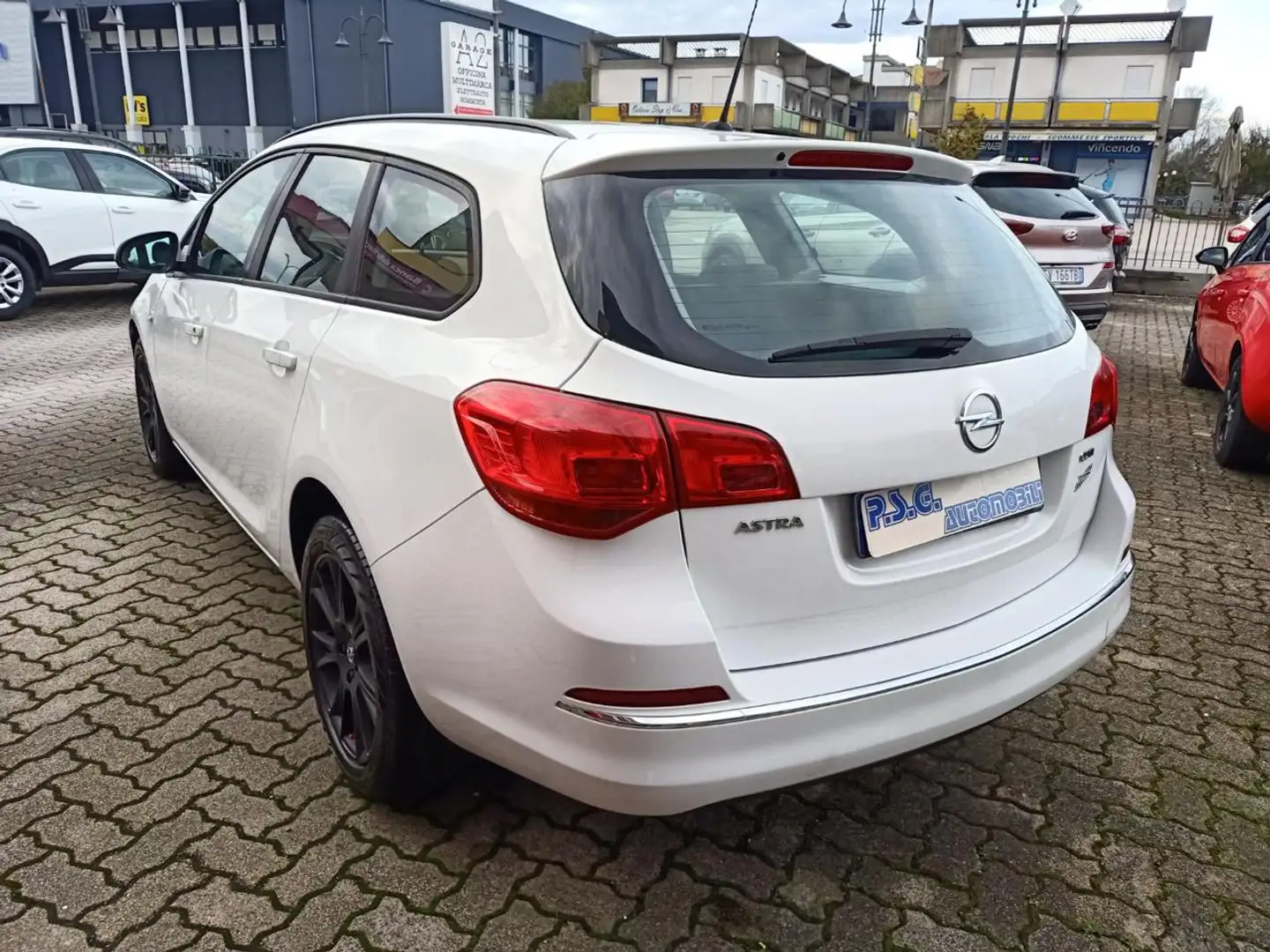 Opel Astra 1.6 CDTI EcoFLEX S&S Sports Tourer Elective Weiß - 2
