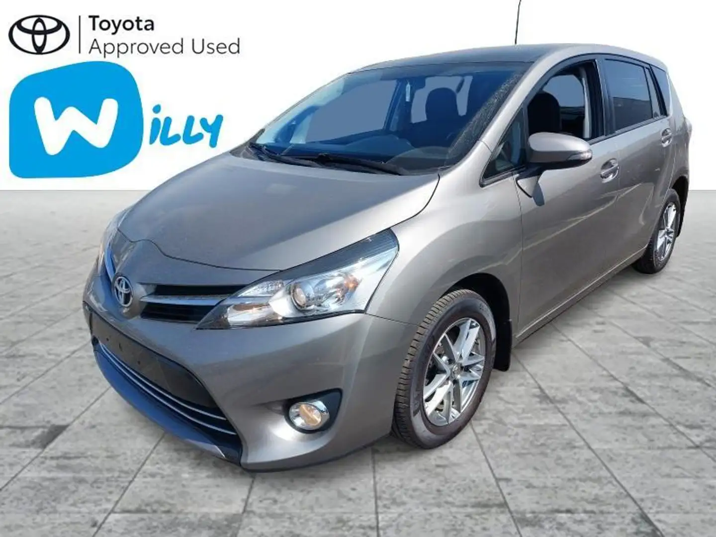 Toyota Verso 1.6/6MT Skyview Bruin - 1