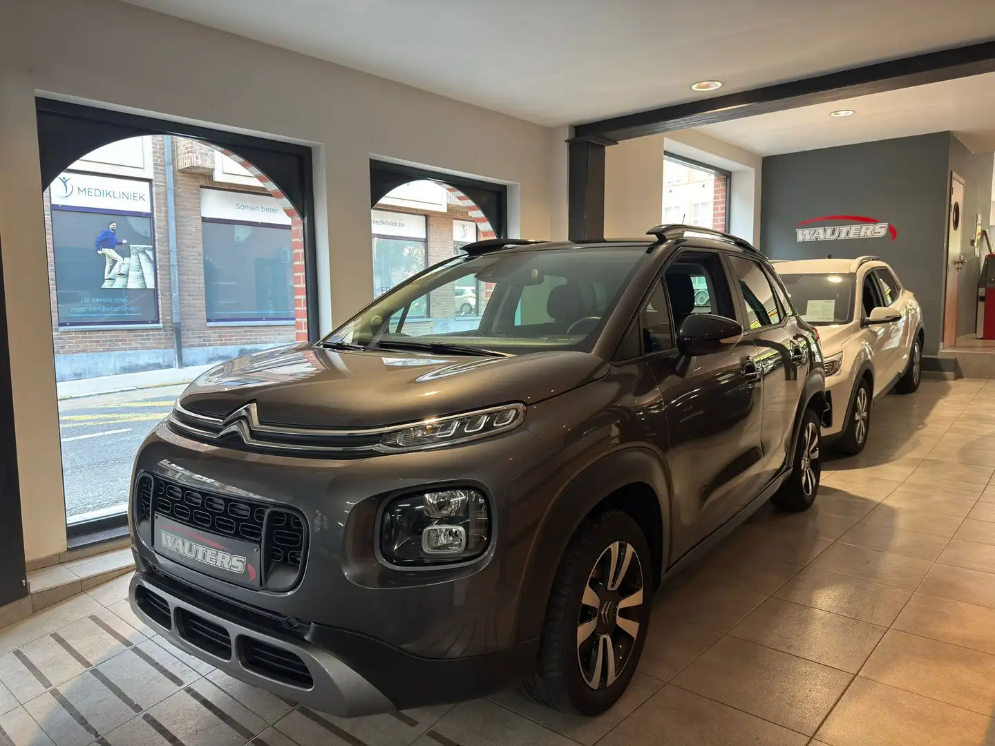 Citroen C3 Aircross C3 Aircross PureTech FEEL NAVI/CARPLAY Gris - 1