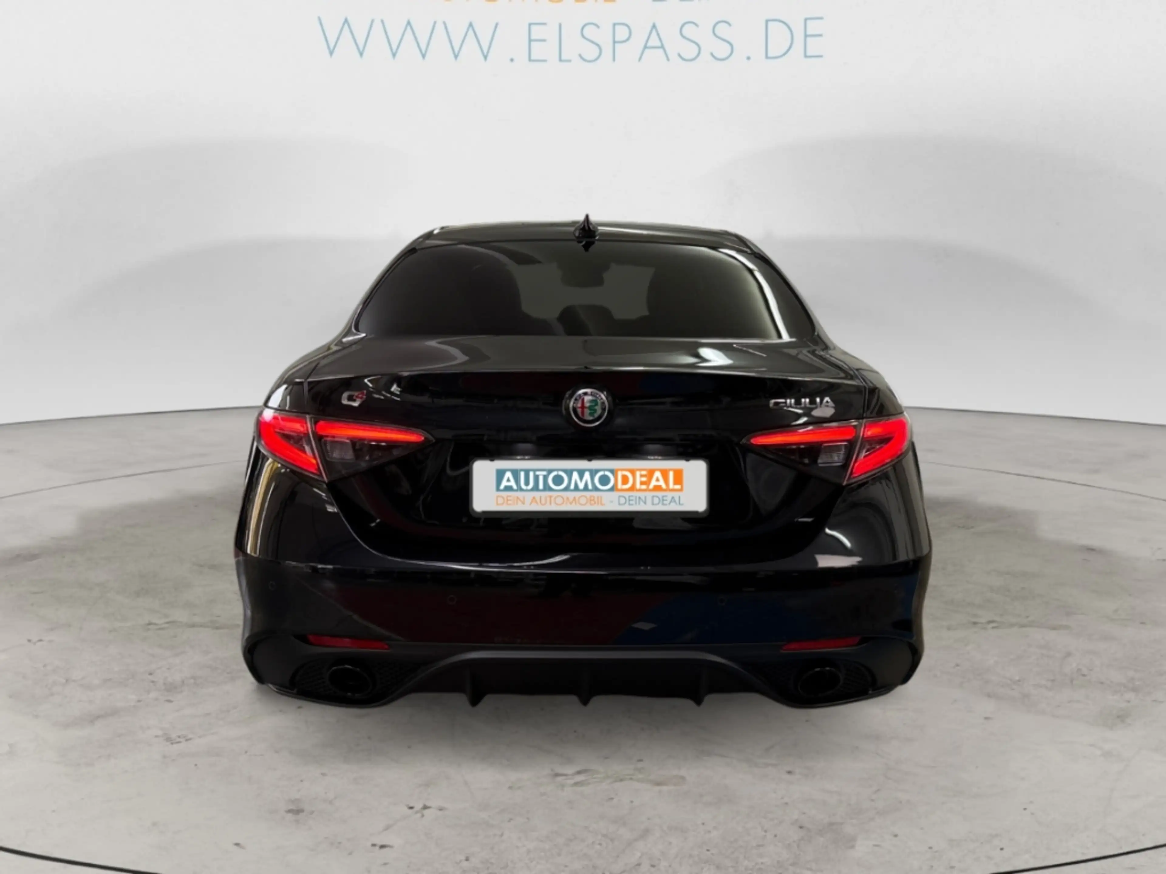 Alfa Romeo Giulia Intensa Q4 AUTOMATIK NAV LED PANODACH DIG-DISPLAY — photo 6