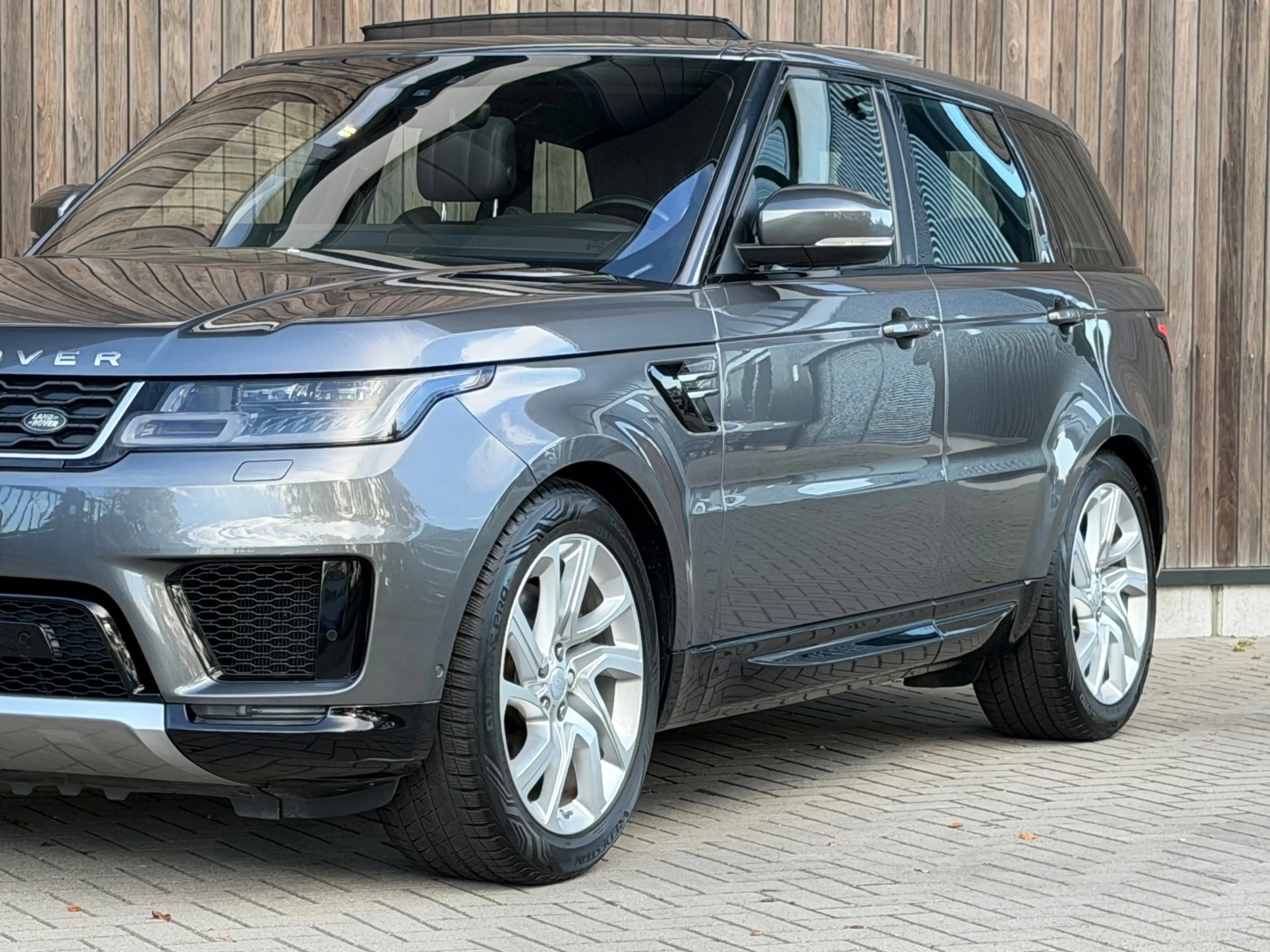 Land Rover Range Rover Sport 2.0 P400e HSE|PLUG-IN|PANO| — photo 3